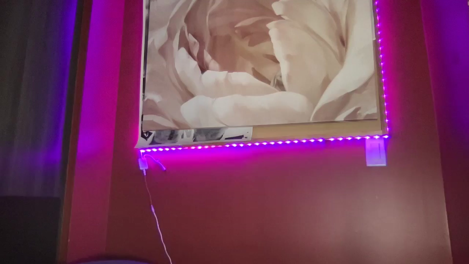 Gallery image thumbnail from EmiliaBrooks's myfreecams stream on, 07/30/2024, 02:19 image 19 of 20