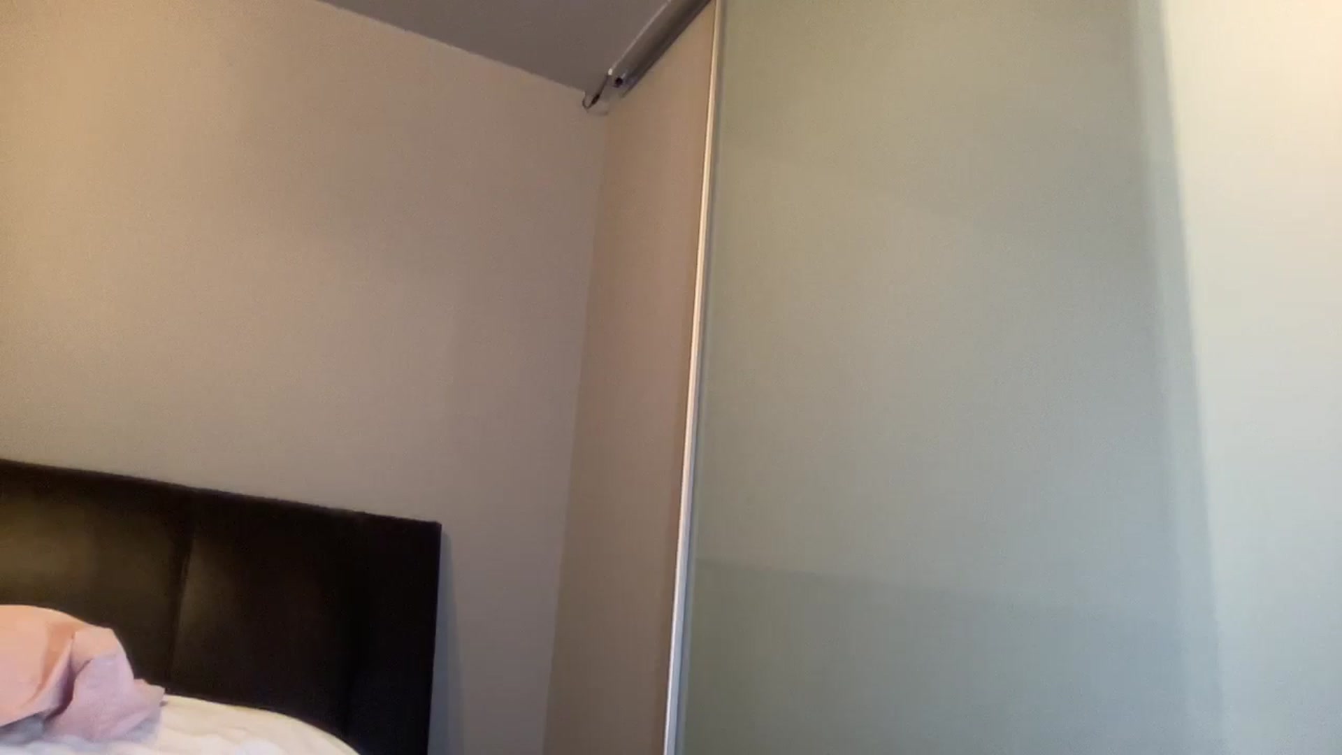 Gallery image thumbnail from EmiliaBrooks's myfreecams stream on, 08/17/2024, 04:08 image 4 of 20