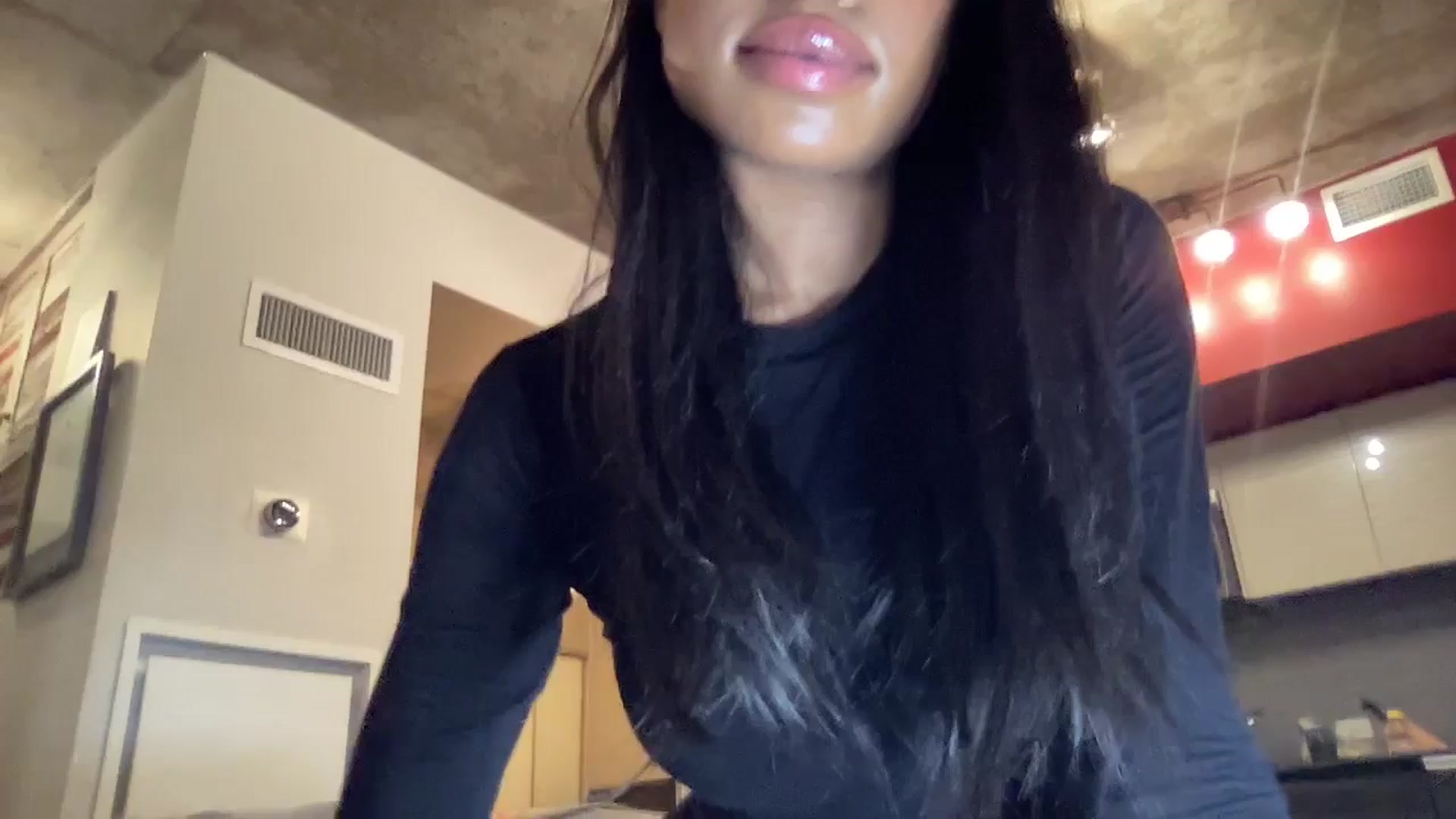 Gallery image thumbnail from EmiliaBrooks's myfreecams stream on, 09/30/2024, 05:45 image 11 of 20