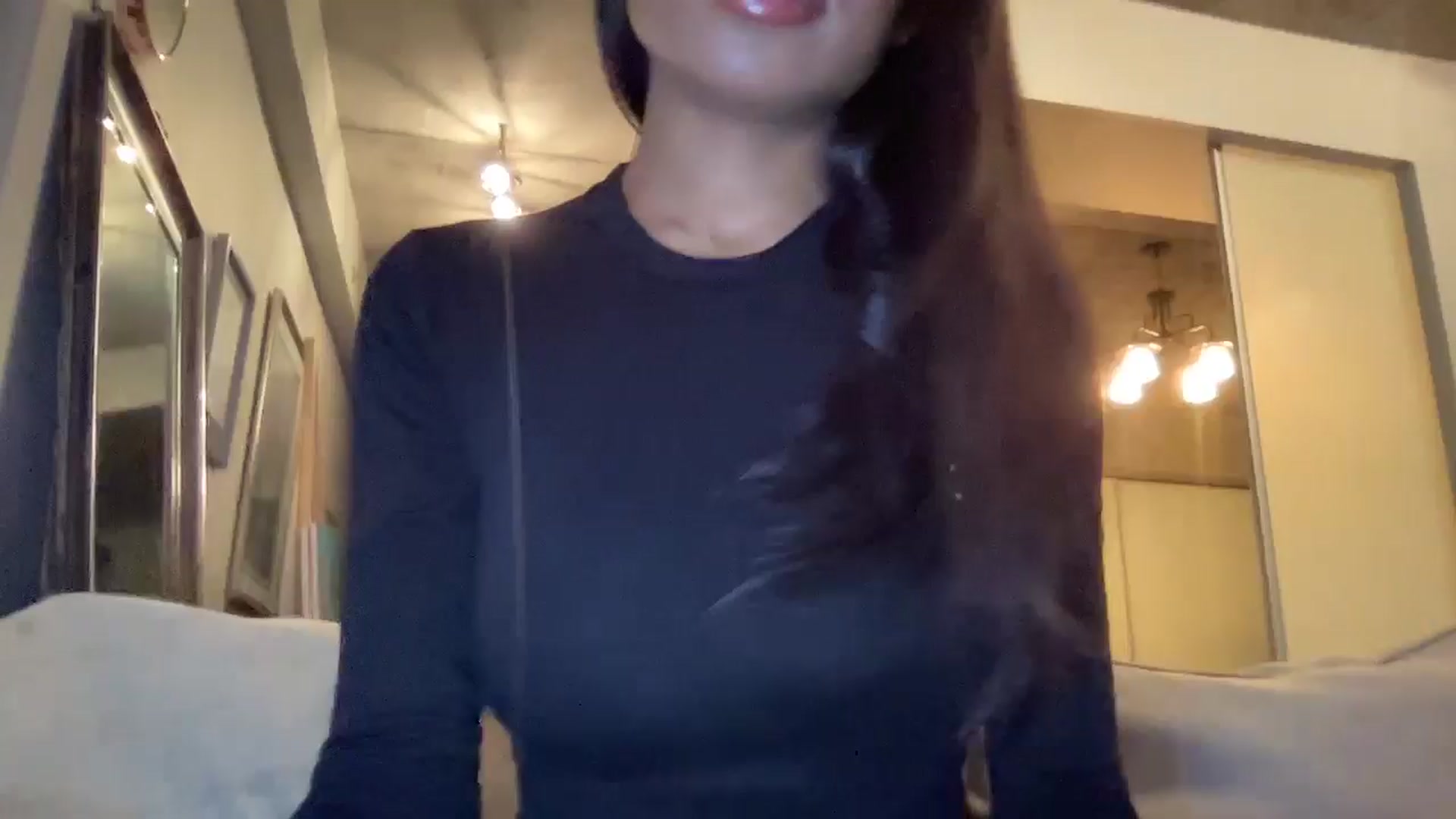 Gallery image thumbnail from EmiliaBrooks's myfreecams stream on, 10/29/2024, 23:12 image 1 of 20