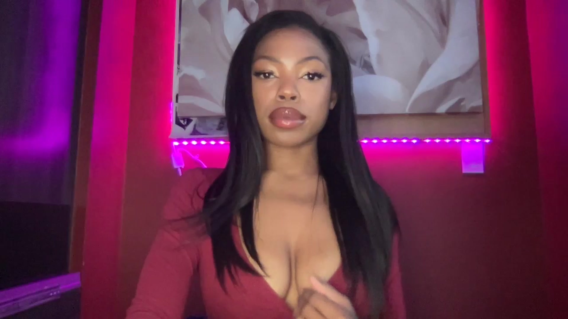 Gallery image thumbnail from EmiliaBrooks's myfreecams stream on, 01/07/2025, 22:01 image 14 of 20