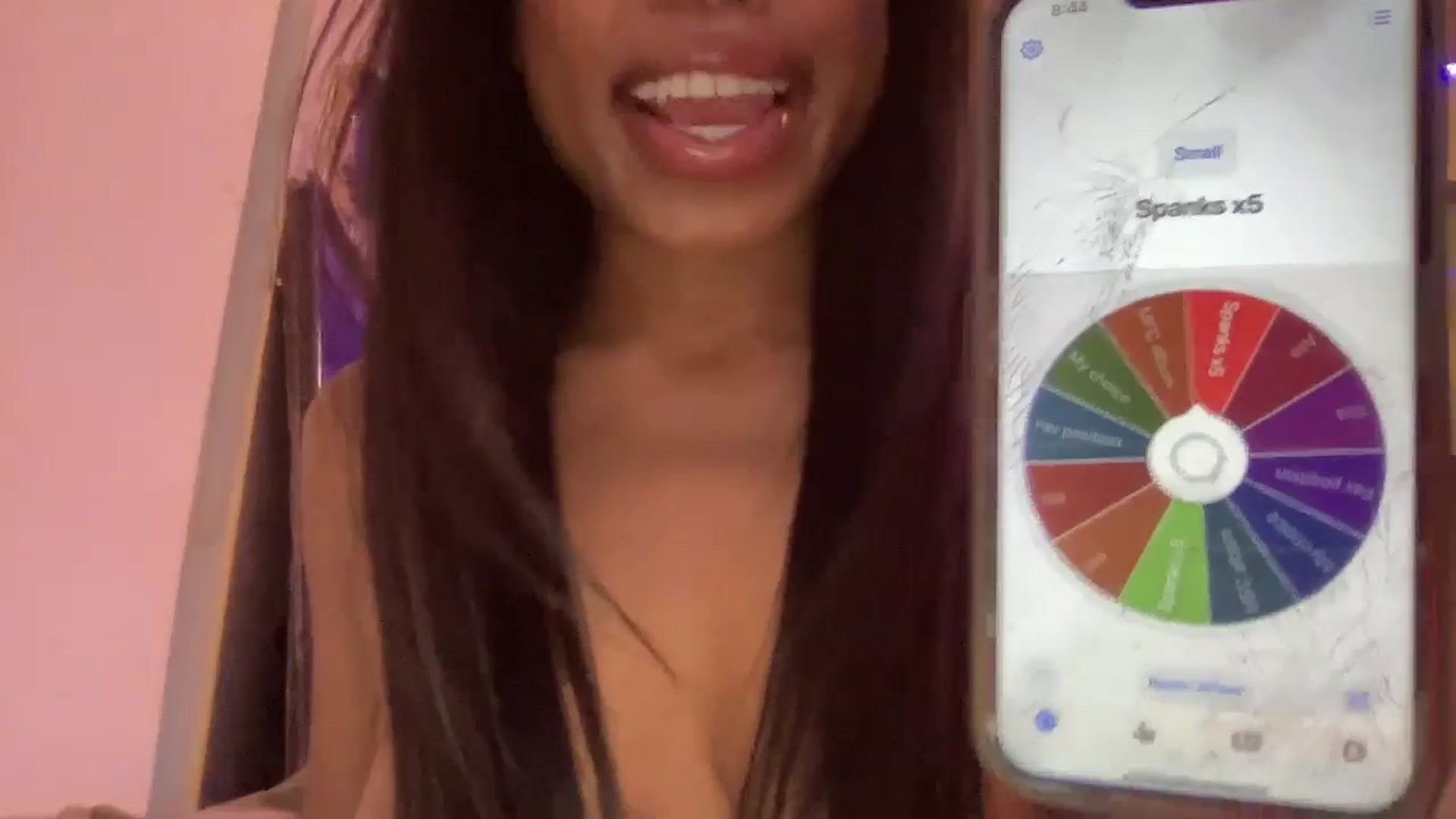 Gallery image thumbnail from EmiliaBrooks's myfreecams stream on, 05/24/2025, 24:50 image 17 of 20