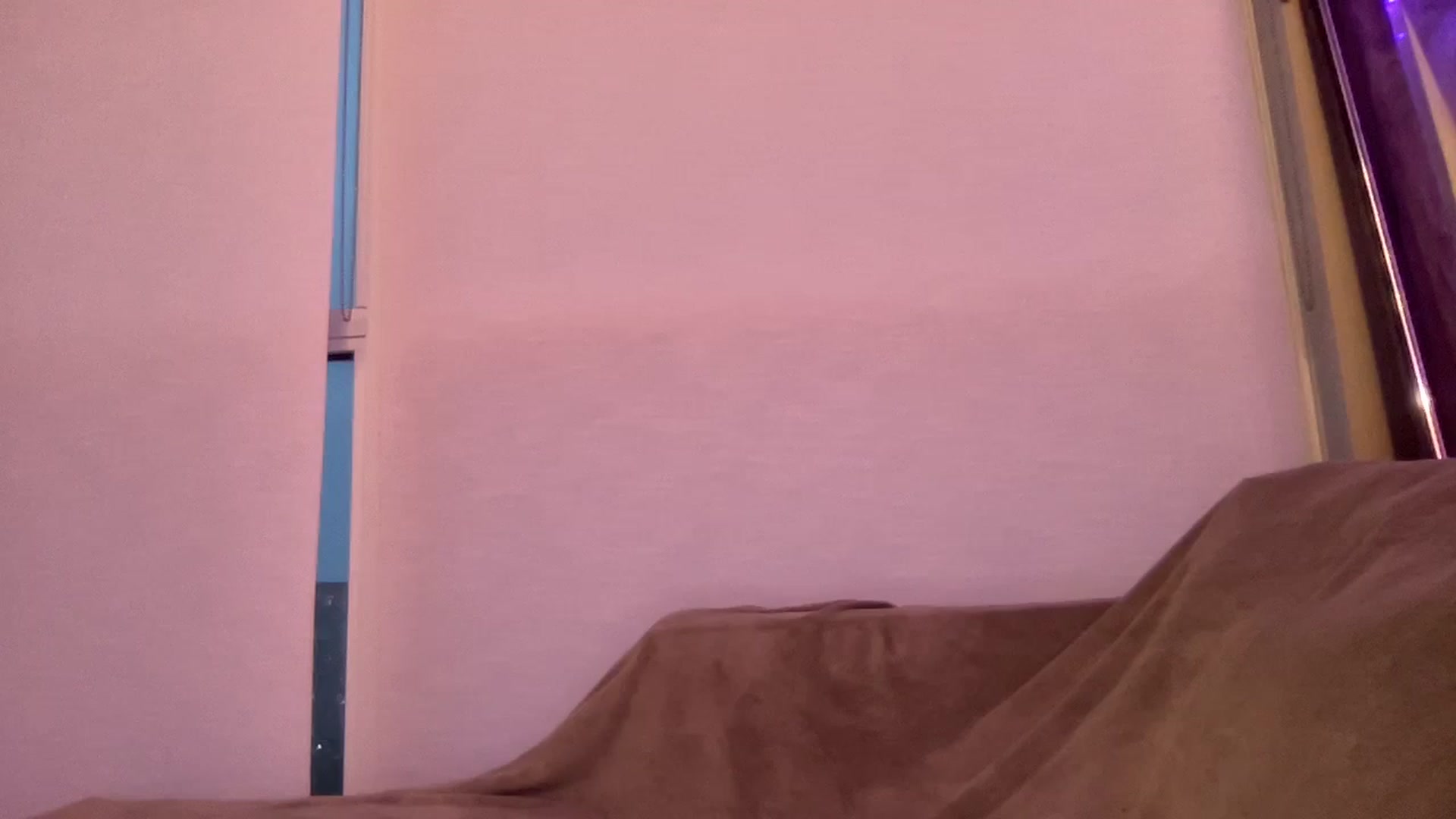 Gallery image thumbnail from EmiliaBrooks's myfreecams stream on, 05/24/2025, 24:50 image 19 of 20