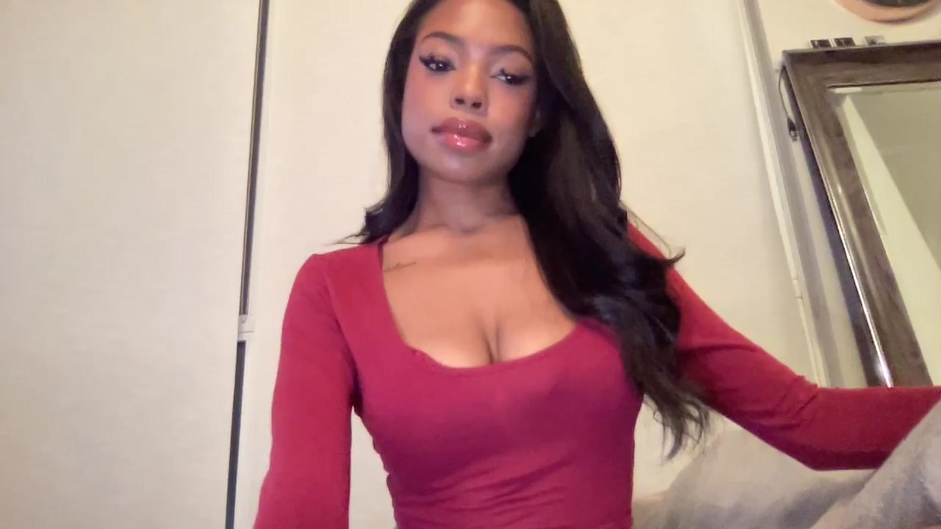 Gallery image thumbnail from EmiliaBrooks's myfreecams stream on, 06/15/2025, 03:18 image 5 of 20
