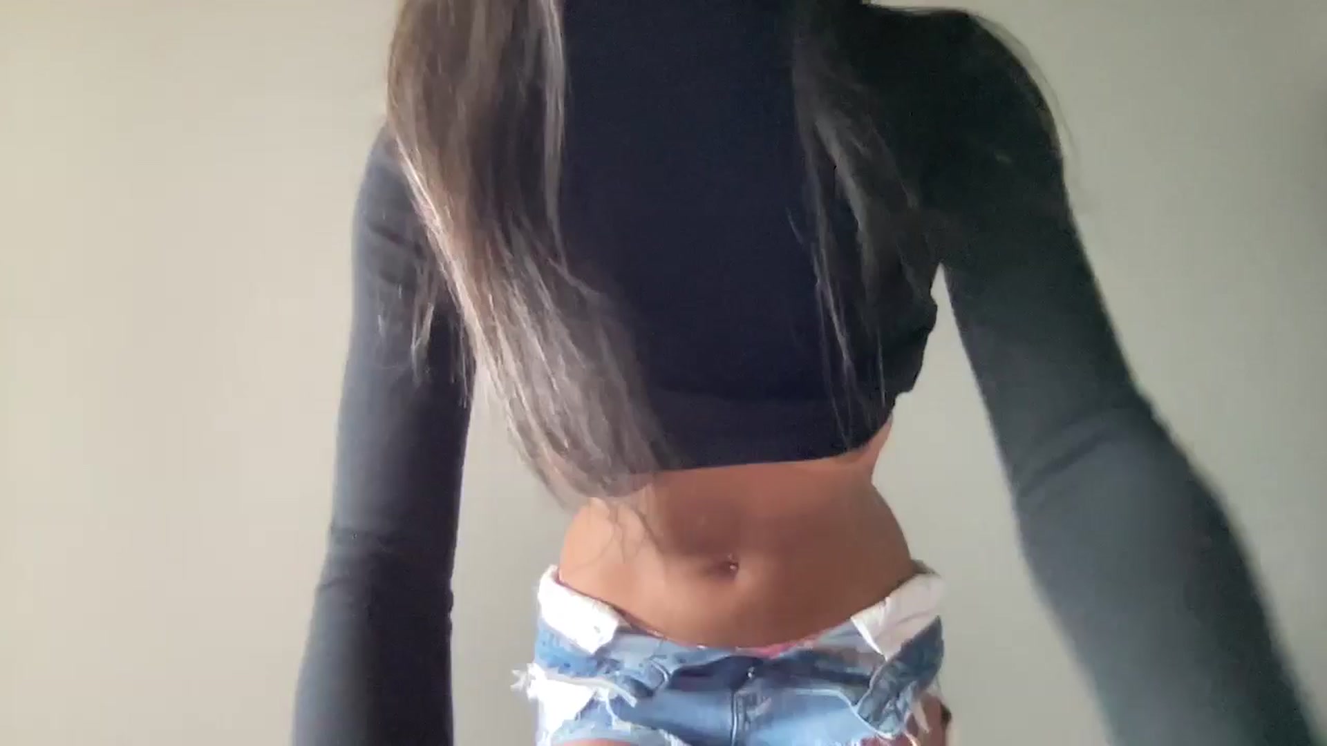 Gallery image thumbnail from EmiliaBrooks's myfreecams stream on, 08/20/2025, 18:52 image 1 of 20