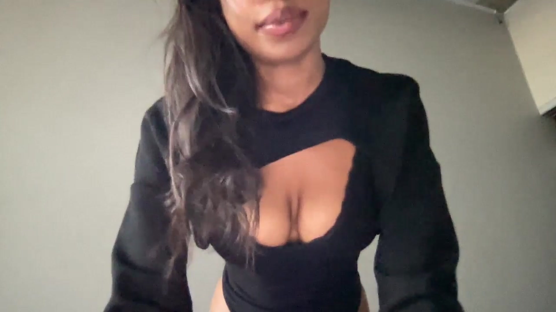Gallery image thumbnail from EmiliaBrooks's myfreecams stream on, 09/25/2025, 22:29 image 17 of 20