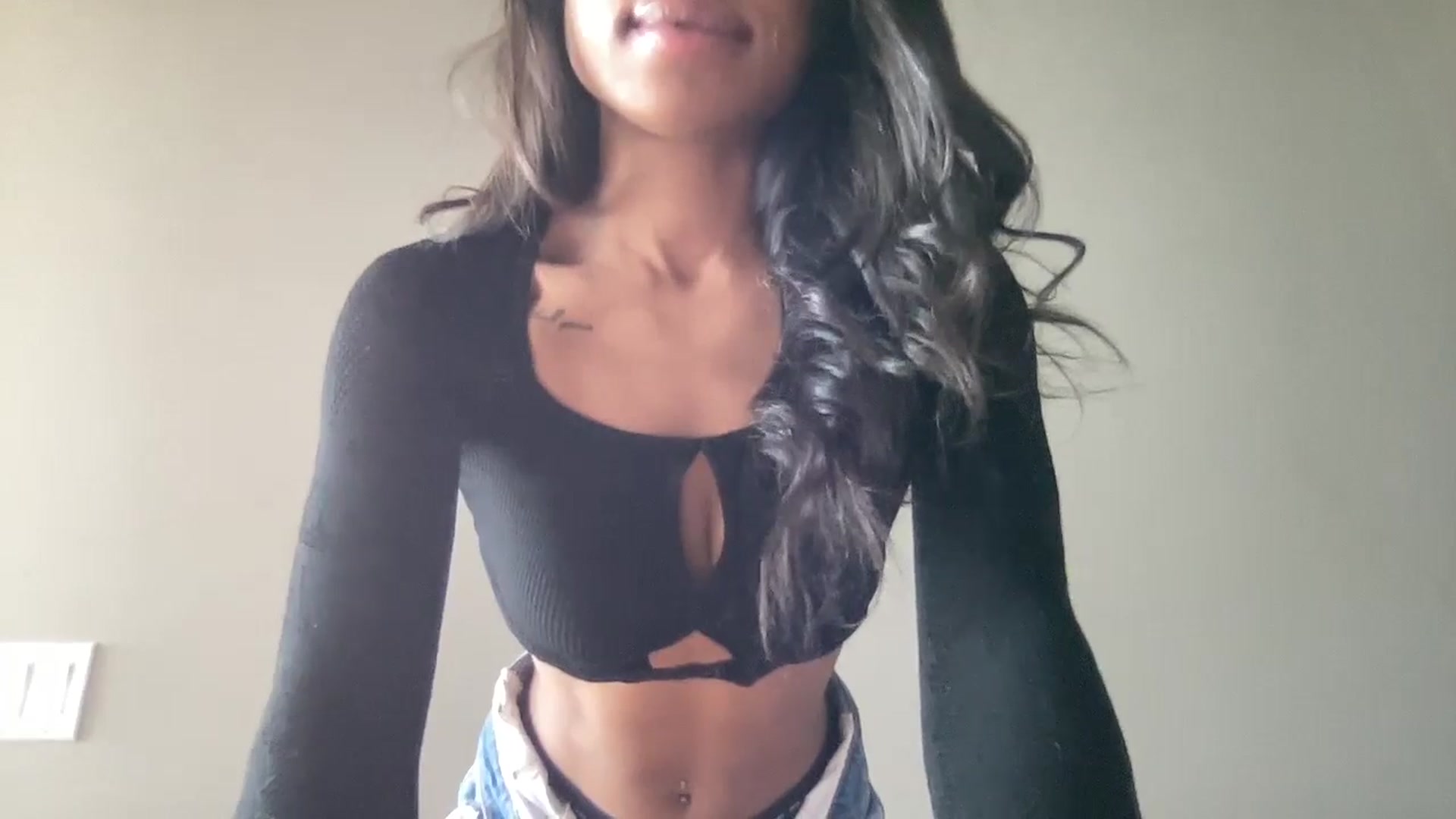 Gallery image thumbnail from EmiliaBrooks's myfreecams stream on, 09/26/2025, 17:01 image 8 of 20