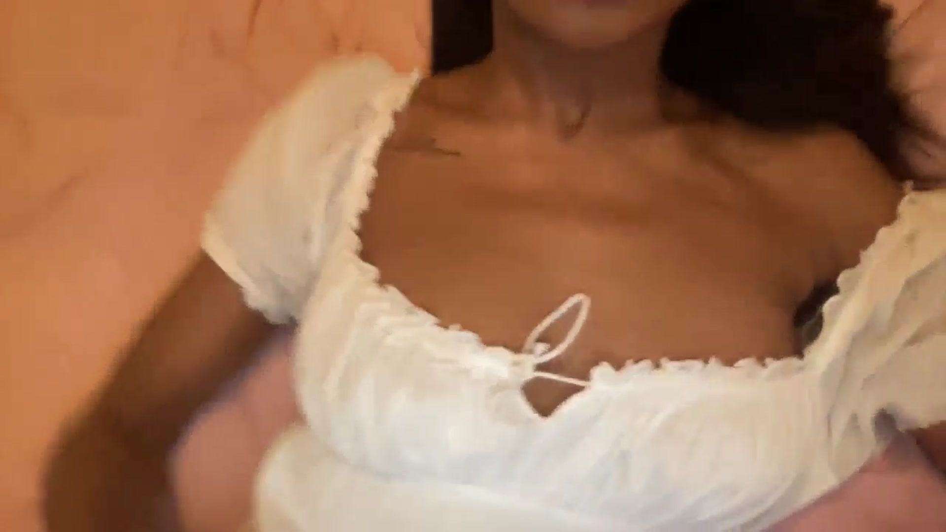 Gallery image thumbnail from EmiliaBrooks's myfreecams stream on, 11/16/2025, 07:59 image 14 of 20