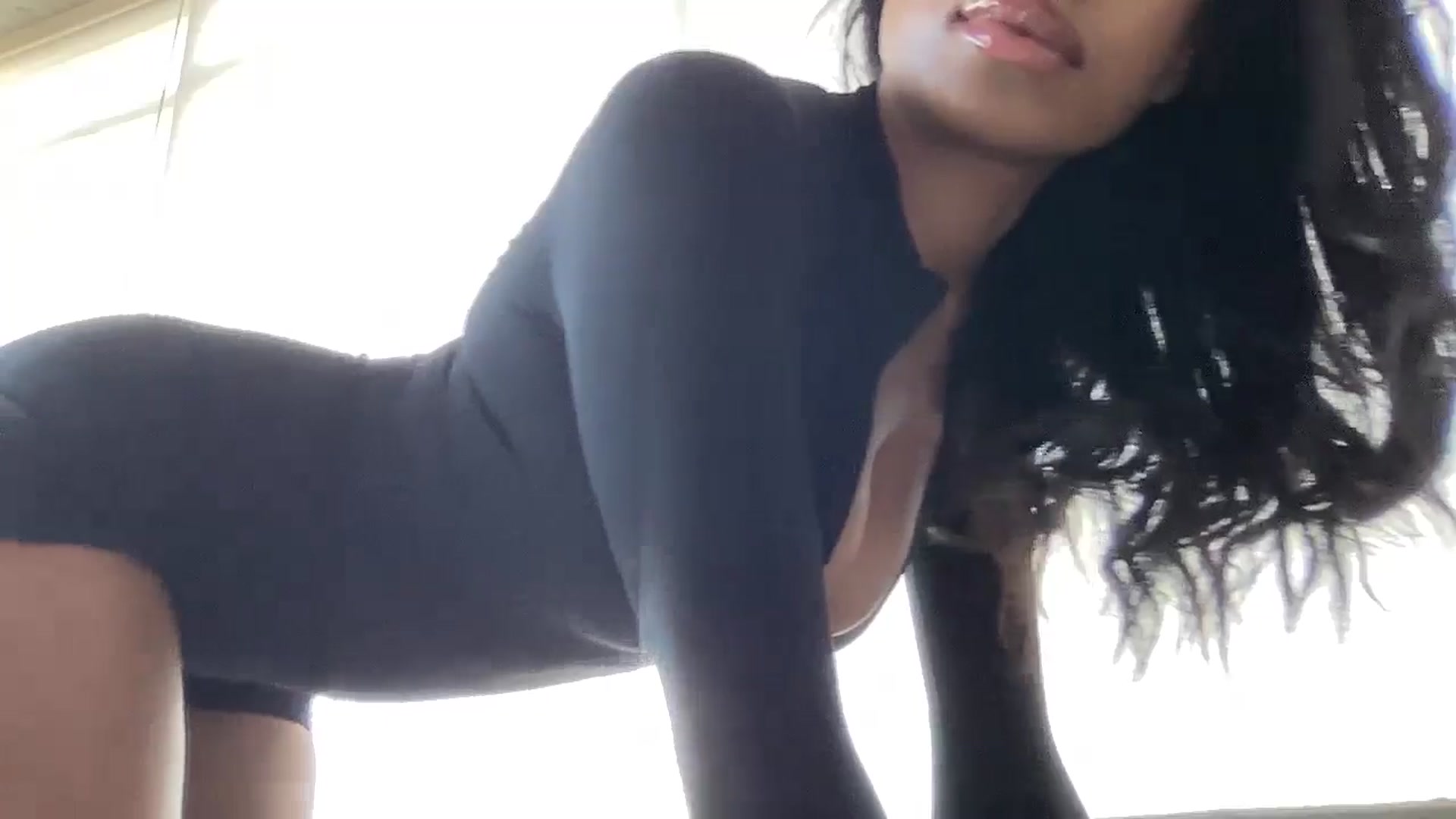 Gallery image thumbnail from EmiliaBrooks's myfreecams stream on, 11/24/2025, 19:53 image 15 of 20