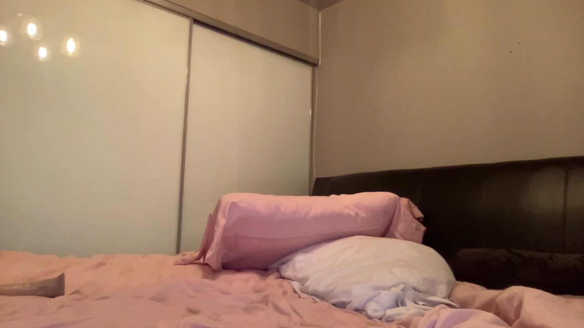Gallery image thumbnail from EmiliaBrooks's myfreecams stream on, 11/27/2025, 04:56 image 8 of 20