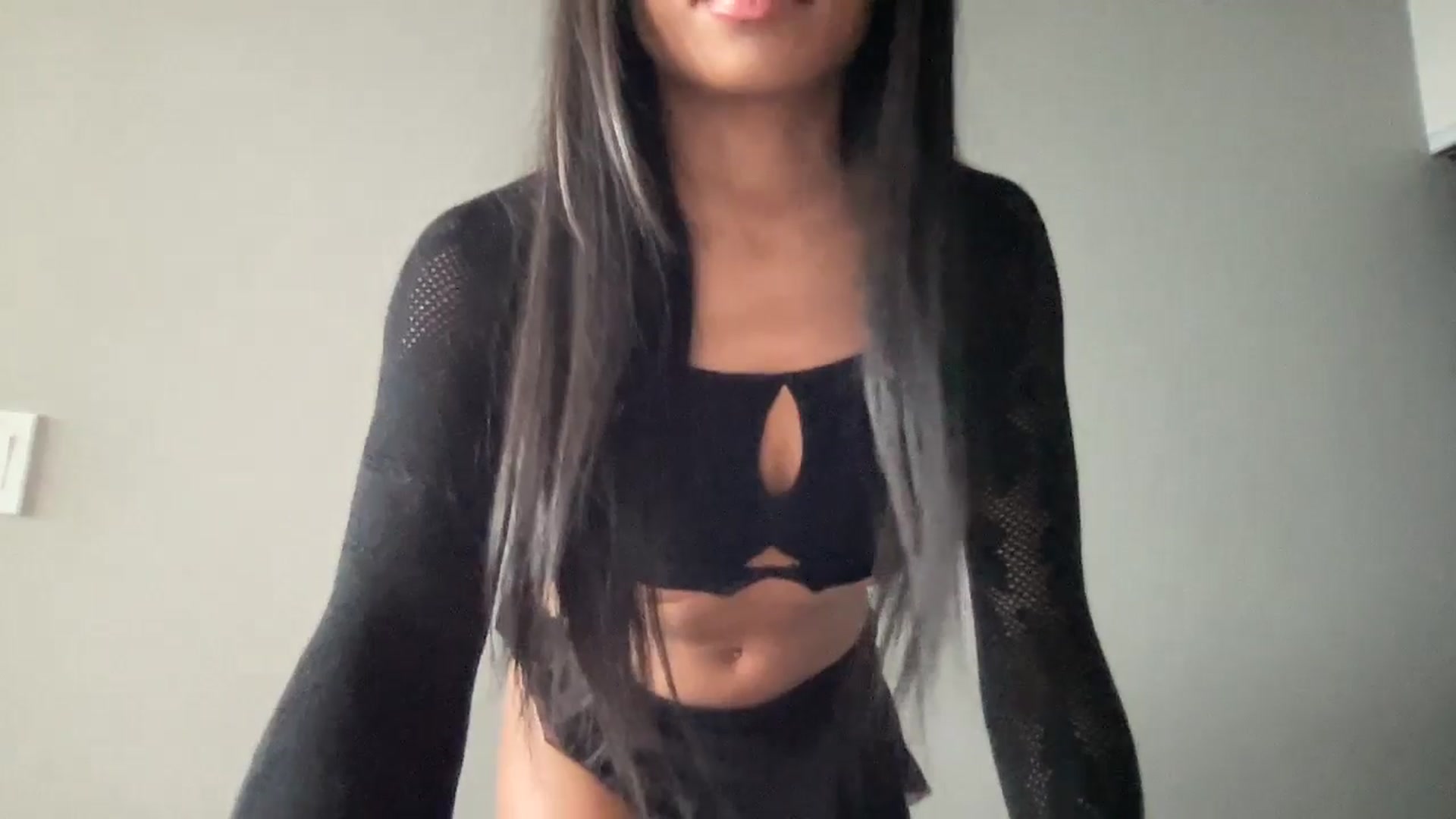 Gallery image thumbnail from EmiliaBrooks's myfreecams stream on, 01/22/2026, 19:59 image 7 of 20