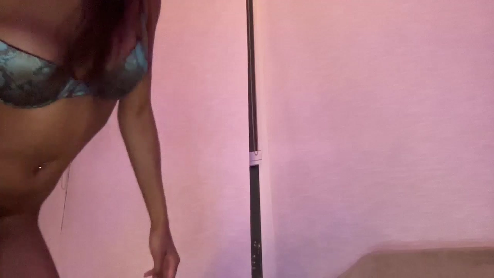 Gallery image thumbnail from EmiliaBrooks's myfreecams stream on, 01/28/2026, 24:59 image 5 of 20