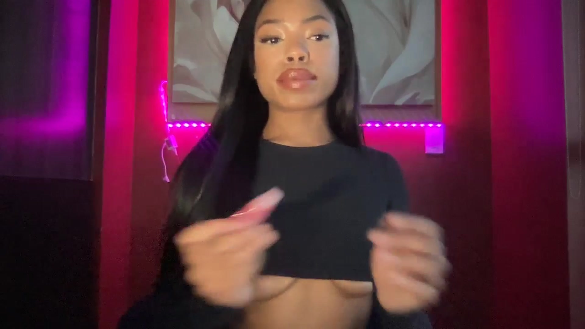 Gallery image thumbnail from EmiliaBrooks's myfreecams stream on, 03/12/2026, 23:59 image 12 of 20