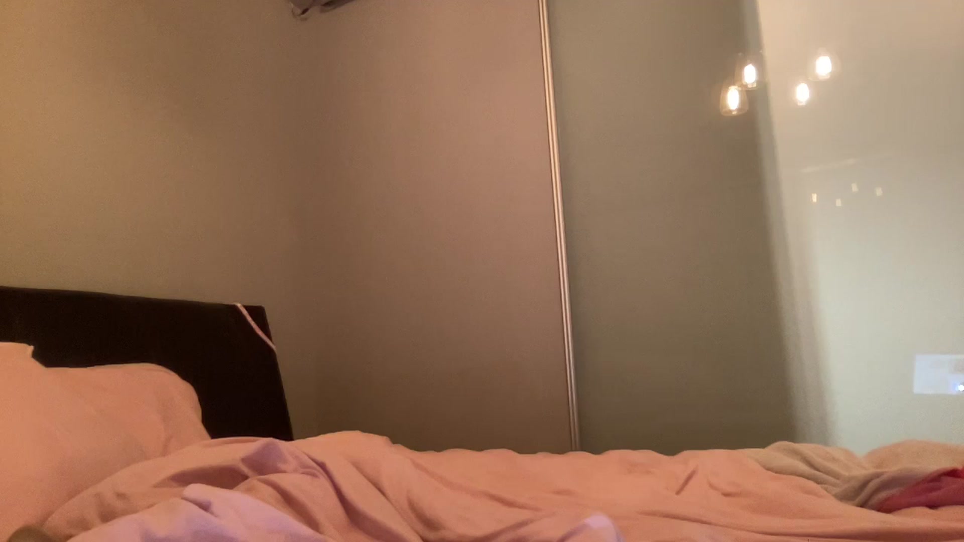 Gallery image thumbnail from EmiliaBrooks's myfreecams stream on, 03/16/2026, 03:31 image 10 of 20