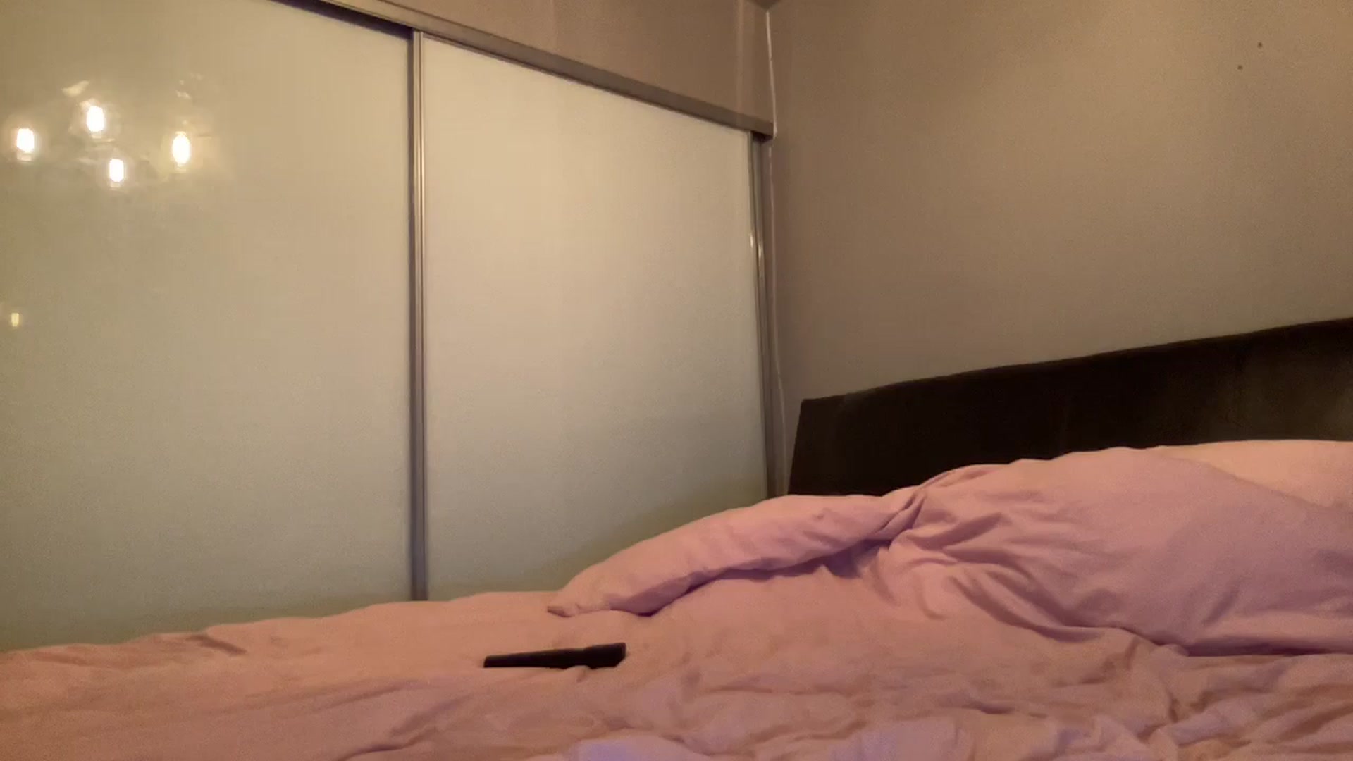 Gallery image thumbnail from EmiliaBrooks's myfreecams stream on, 03/27/2026, 24:03 image 16 of 20