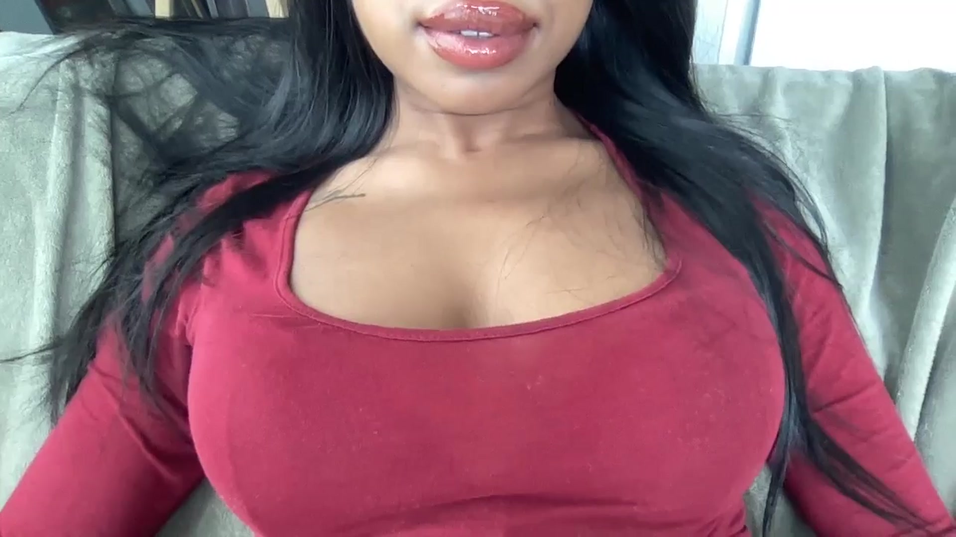 Gallery image thumbnail from EmiliaBrooks's myfreecams stream on, 04/13/2026, 19:58 image 10 of 20