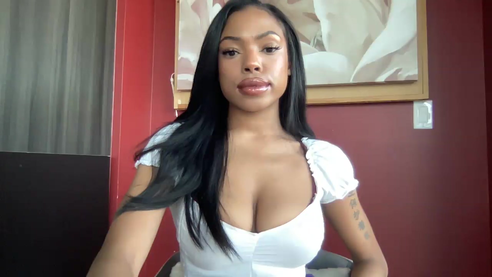 Gallery image thumbnail from EmiliaBrooks's myfreecams stream on, 04/26/2026, 23:43 image 20 of 20
