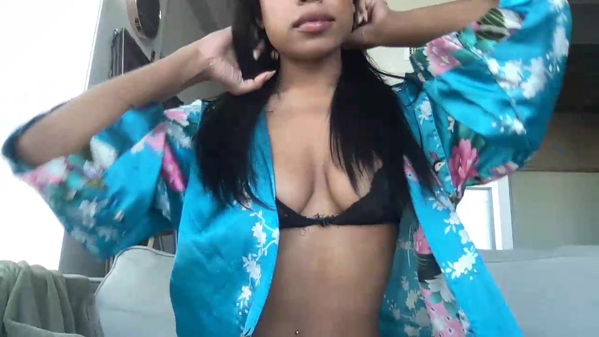 Gallery image thumbnail from EmiliaBrooks's myfreecams stream on, 05/27/2026, 23:43 image 16 of 20