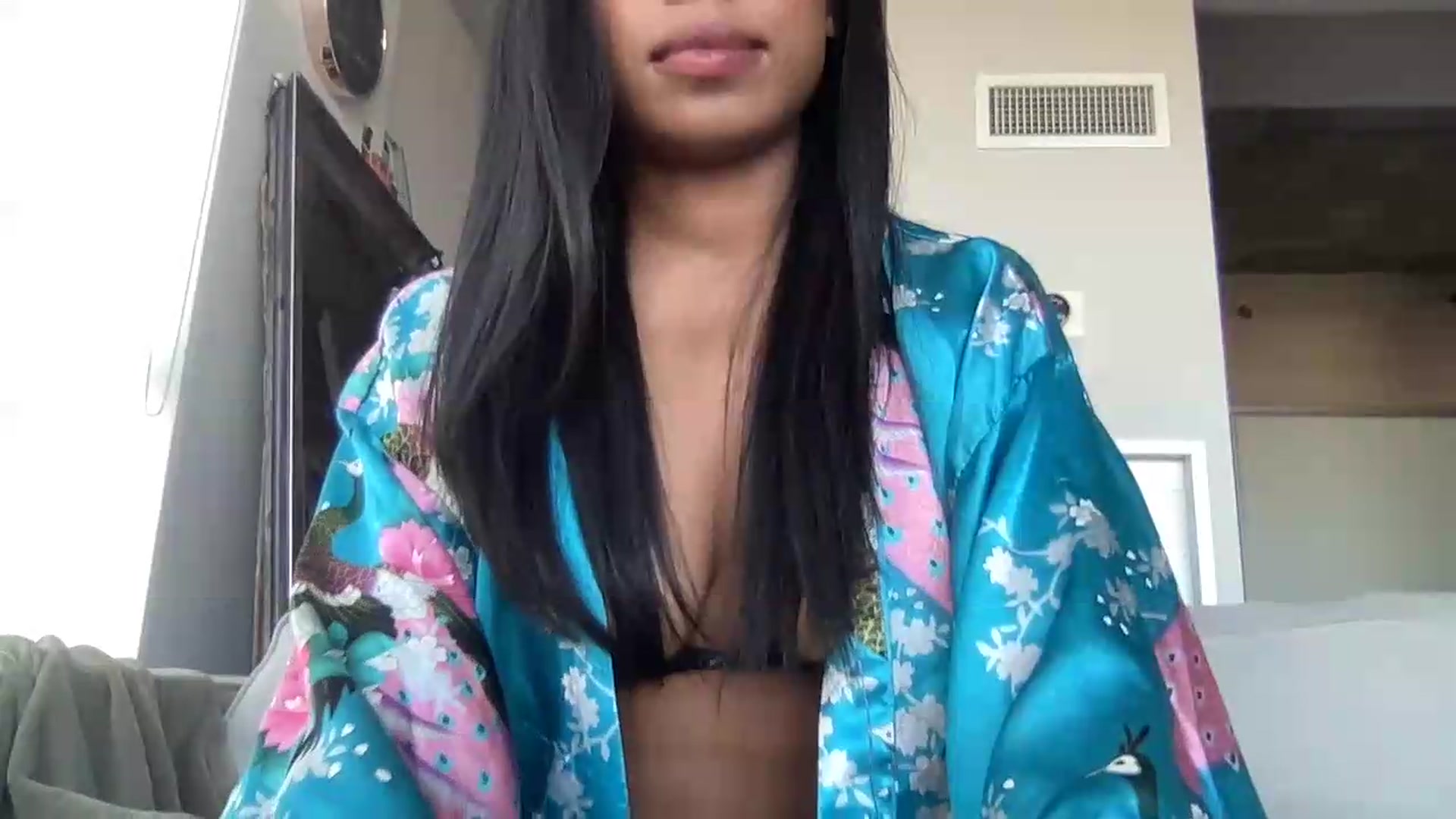 Gallery image thumbnail from EmiliaBrooks's myfreecams stream on, 05/27/2026, 23:43 image 19 of 20