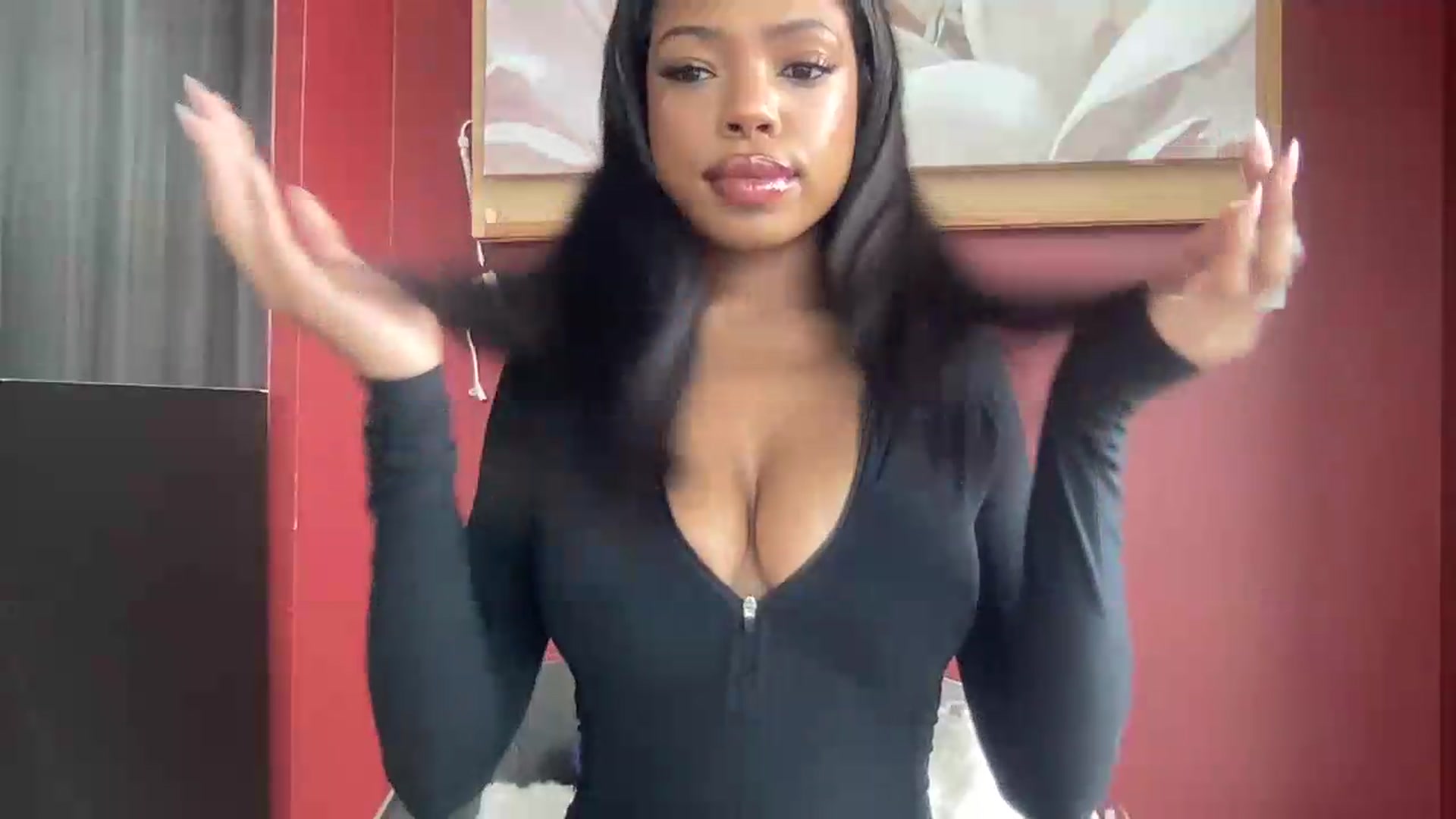 Gallery image thumbnail from EmiliaBrooks's myfreecams stream on, 06/22/2026, 17:30 image 9 of 20