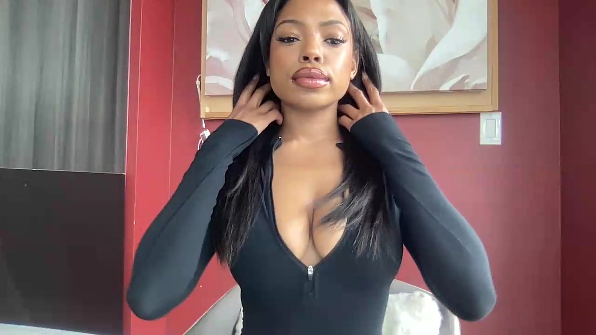Gallery image thumbnail from EmiliaBrooks's myfreecams stream on, 06/22/2026, 19:19 image 3 of 20