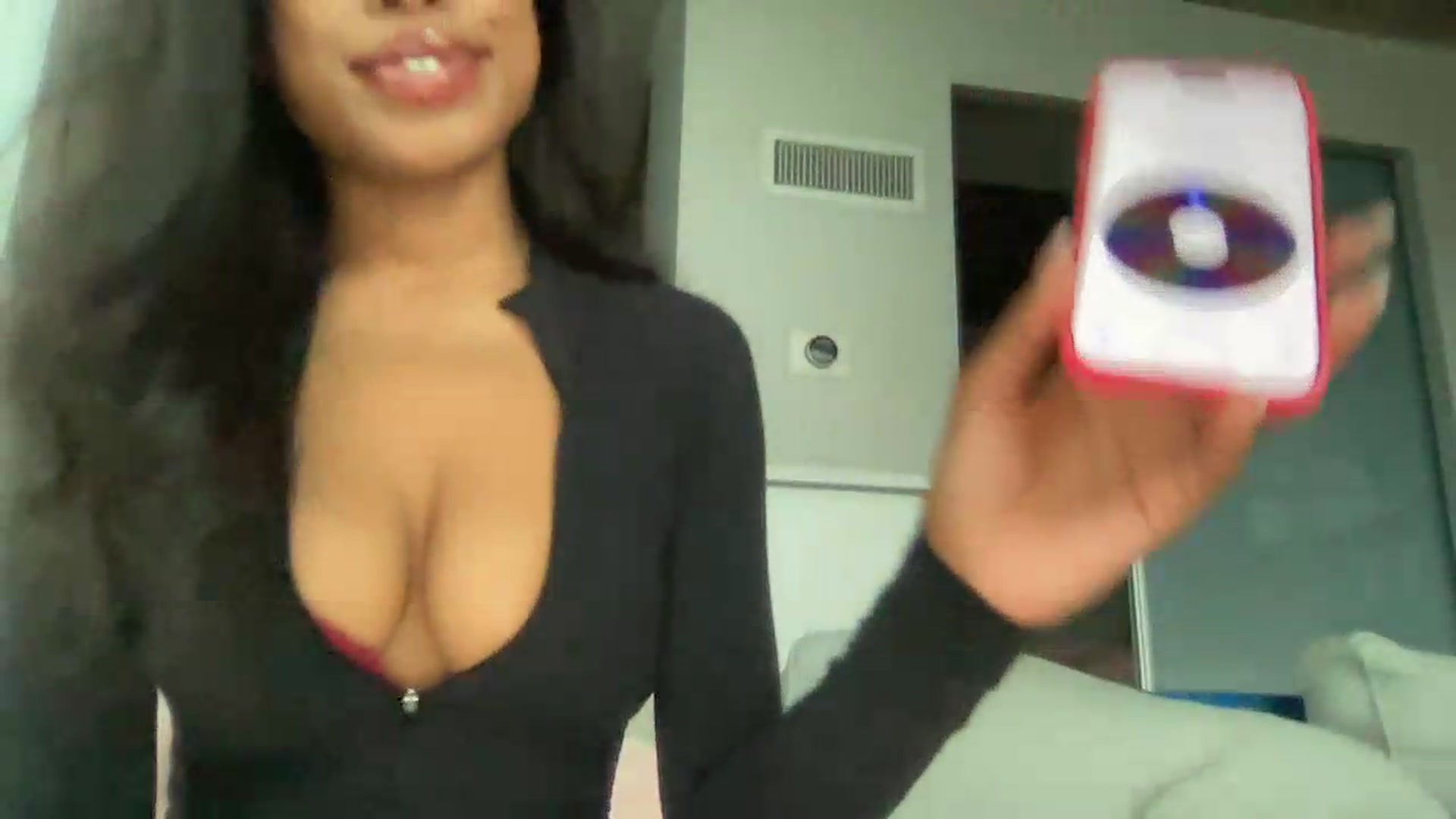 Gallery image thumbnail from EmiliaBrooks's myfreecams stream on, 06/27/2026, 01:34 image 6 of 20
