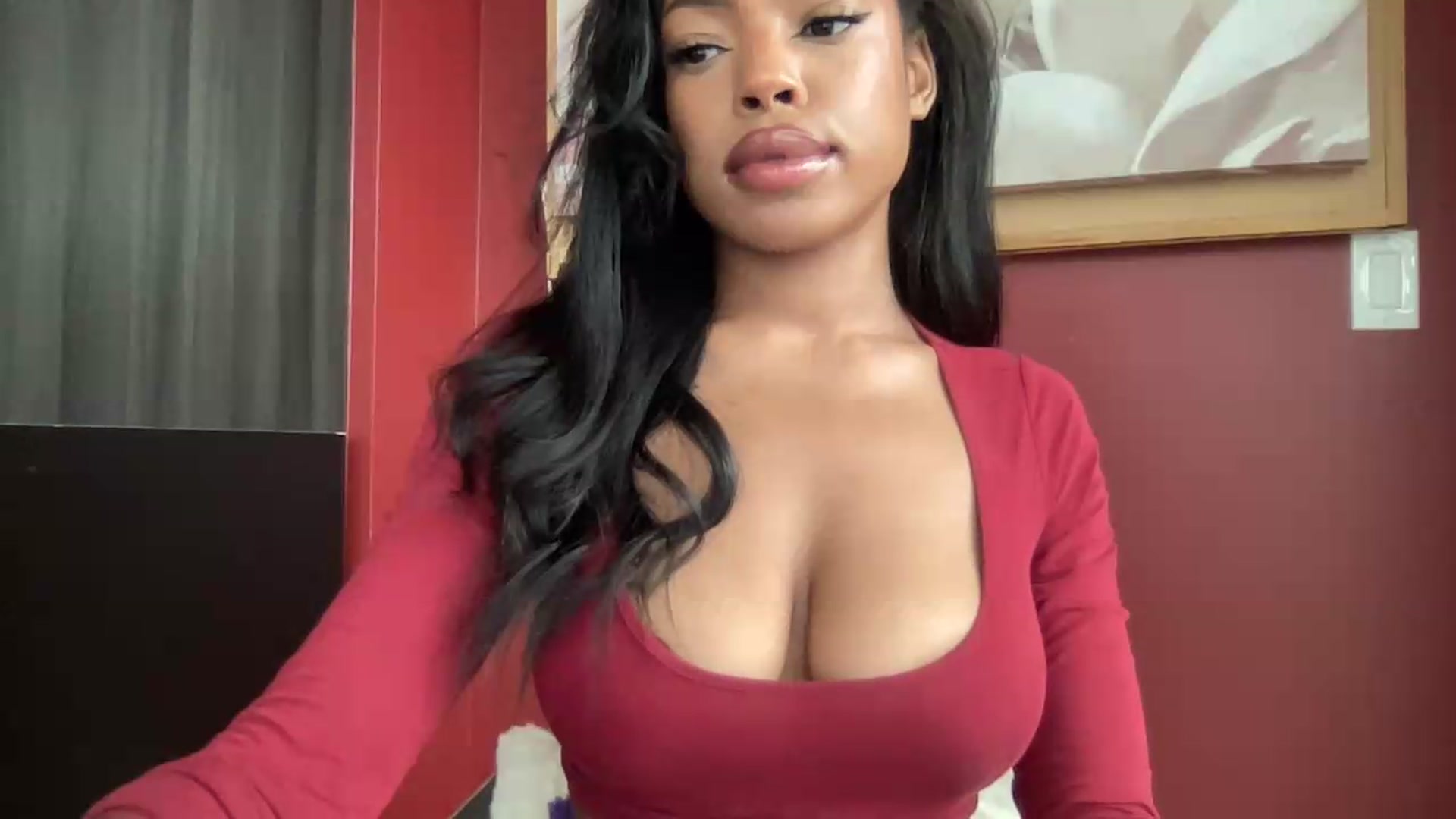 Gallery image thumbnail from EmiliaBrooks's myfreecams stream on, 07/15/2026, 20:54 image 19 of 20