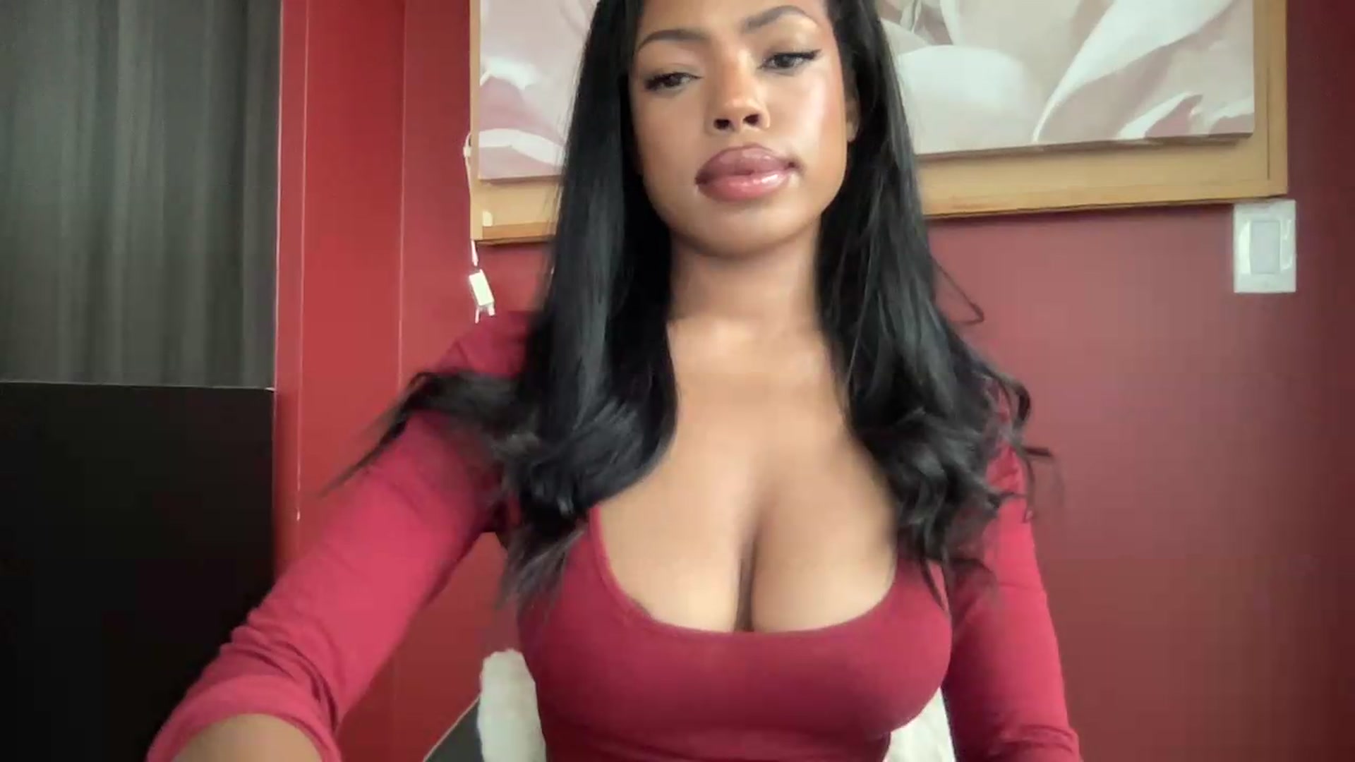 Gallery image thumbnail from EmiliaBrooks's myfreecams stream on, 07/15/2026, 20:54 image 6 of 20