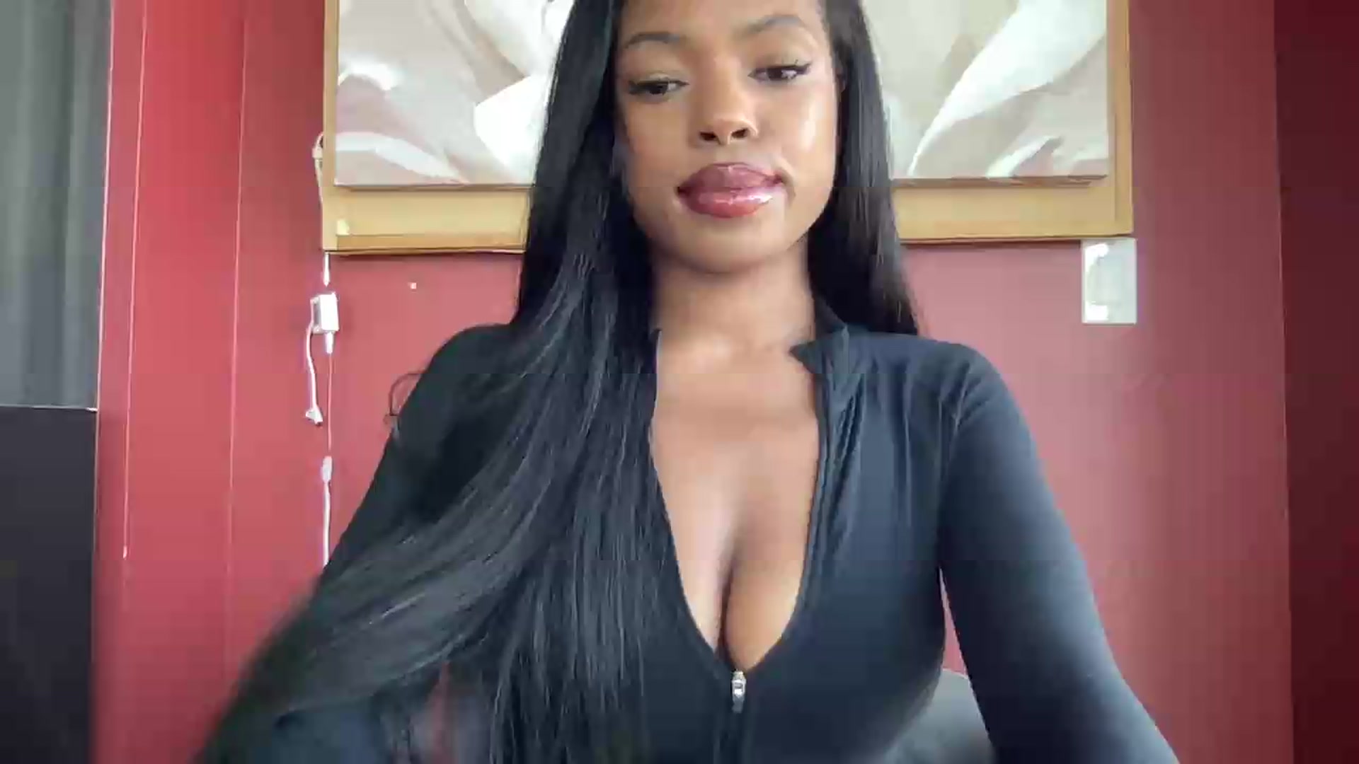 Gallery image thumbnail from EmiliaBrooks's myfreecams stream on, 08/28/2026, 20:25 image 1 of 20