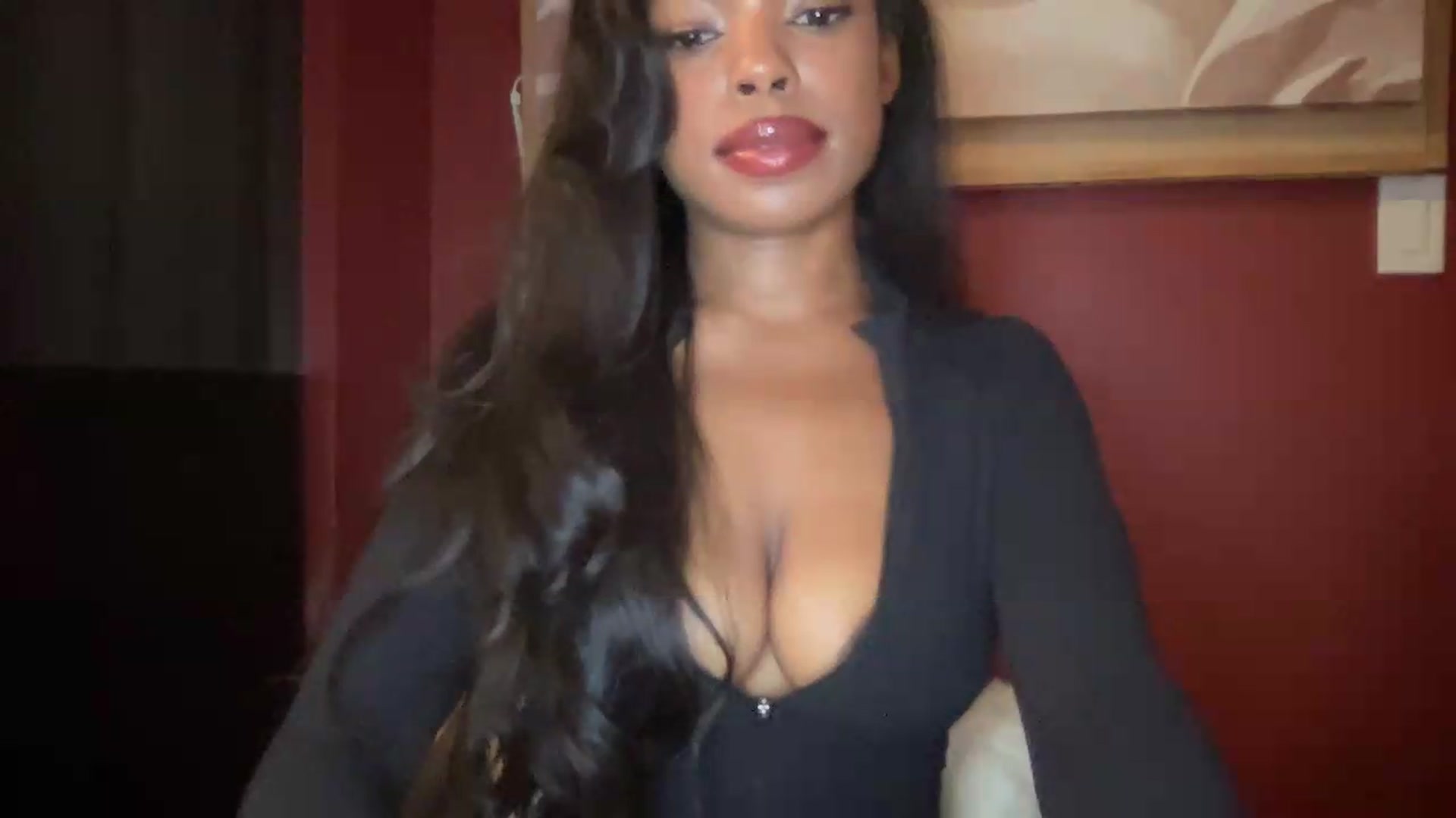 Gallery image thumbnail from EmiliaBrooks's myfreecams stream on, 09/01/2026, 02:16 image 10 of 20