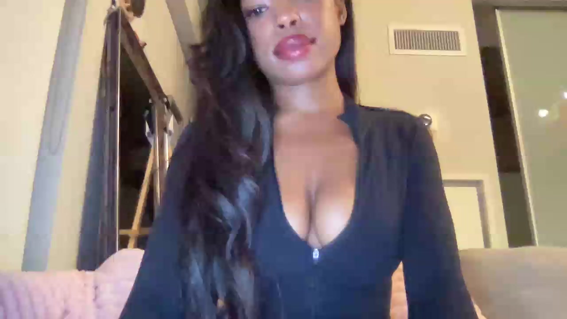 Gallery image thumbnail from EmiliaBrooks's myfreecams stream on, 09/01/2026, 02:48 image 1 of 20