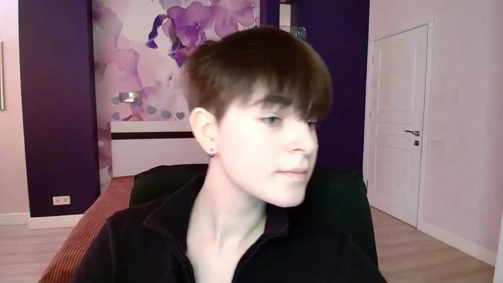 Gallery image thumbnail from EmiliaYours's myfreecams stream on, 03/09/2025, 14:41 image 16 of 20