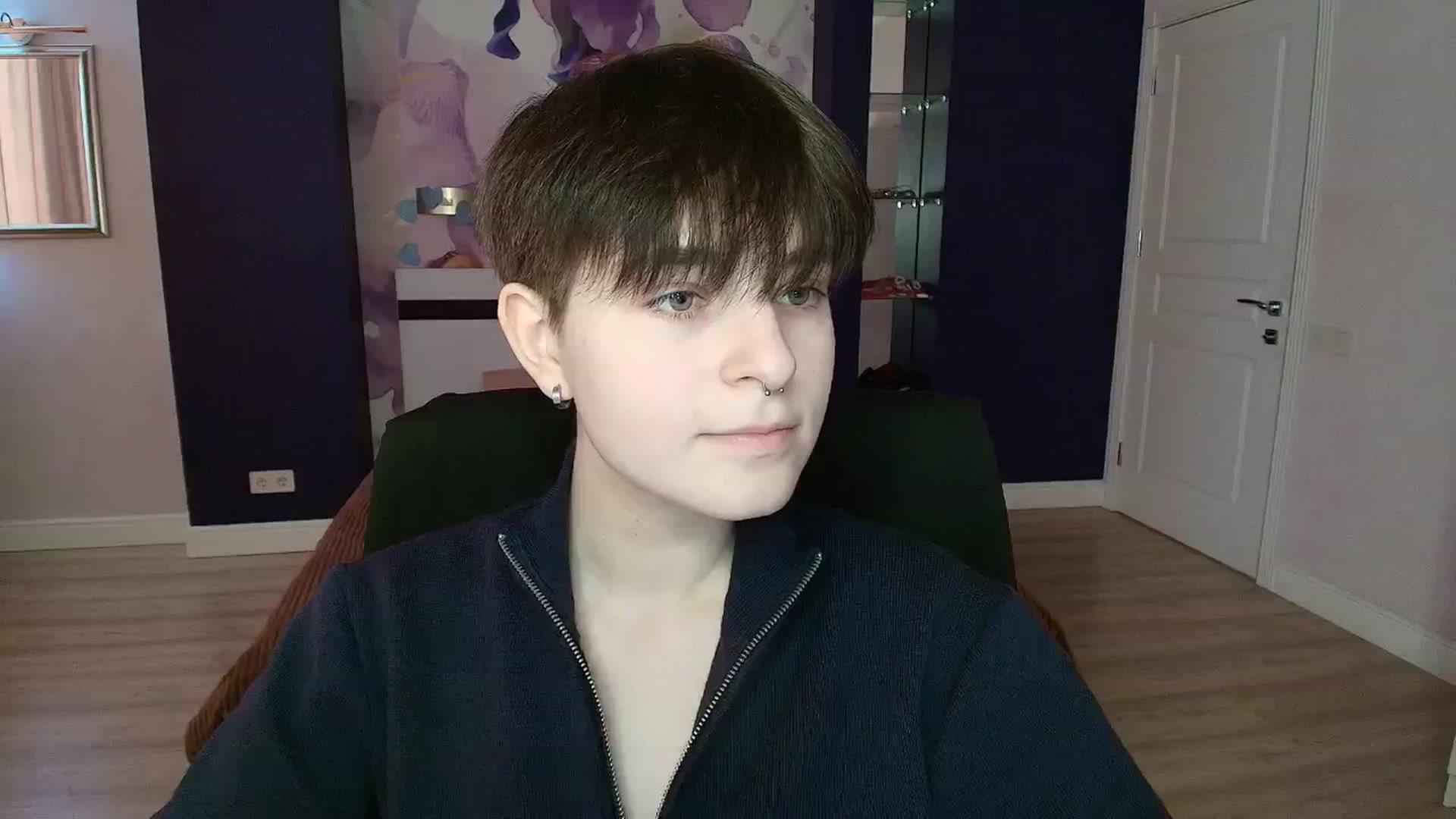 Gallery image thumbnail from EmiliaYours's myfreecams stream on, 03/11/2025, 14:01 image 15 of 20