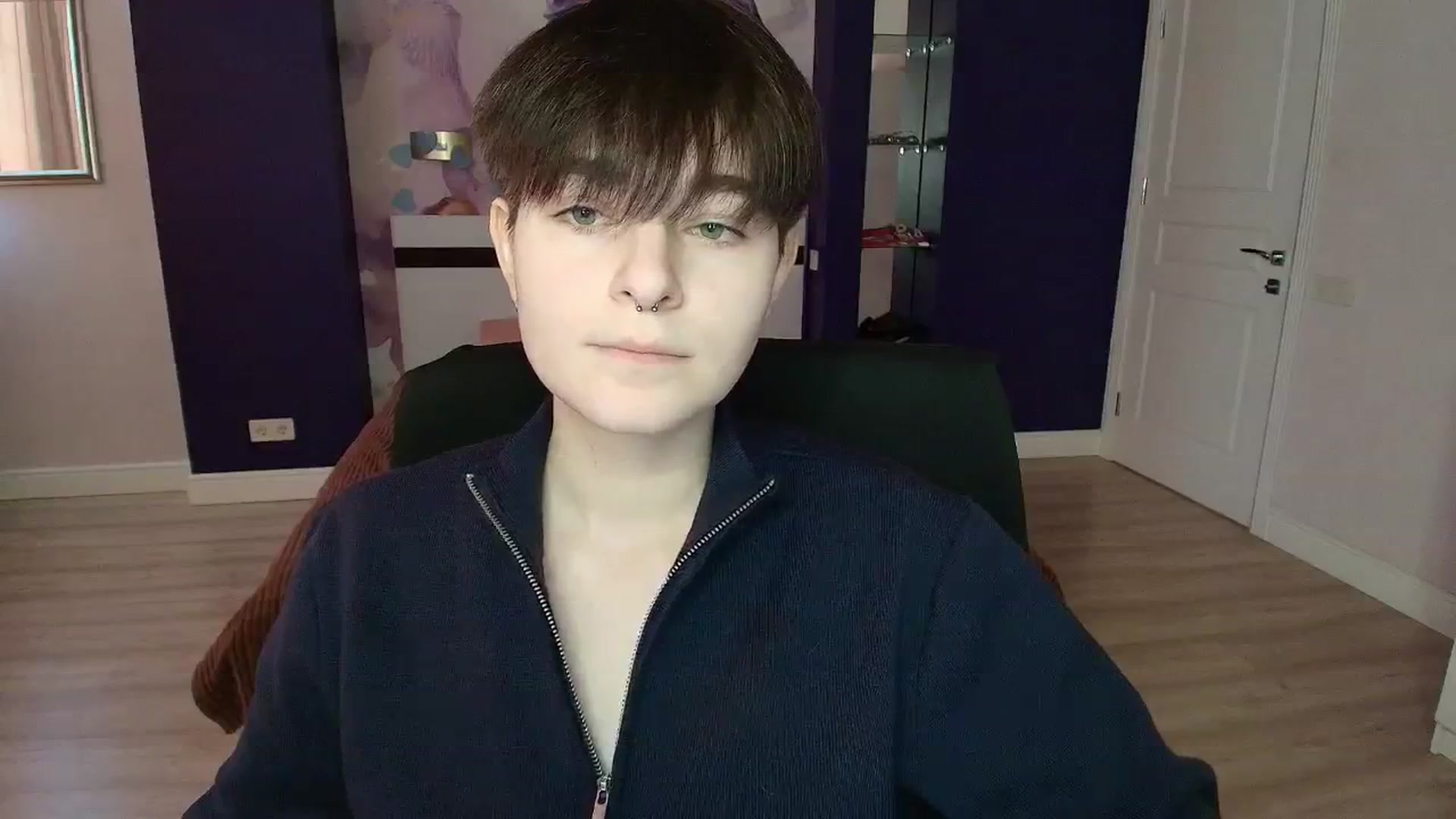Gallery image thumbnail from EmiliaYours's myfreecams stream on, 03/11/2025, 14:01 image 4 of 20
