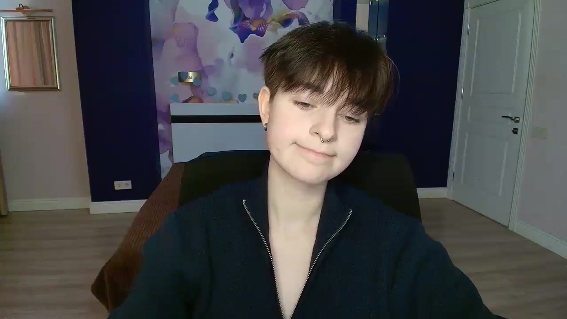 Gallery image thumbnail from EmiliaYours's myfreecams stream on, 03/11/2025, 15:40 image 8 of 20
