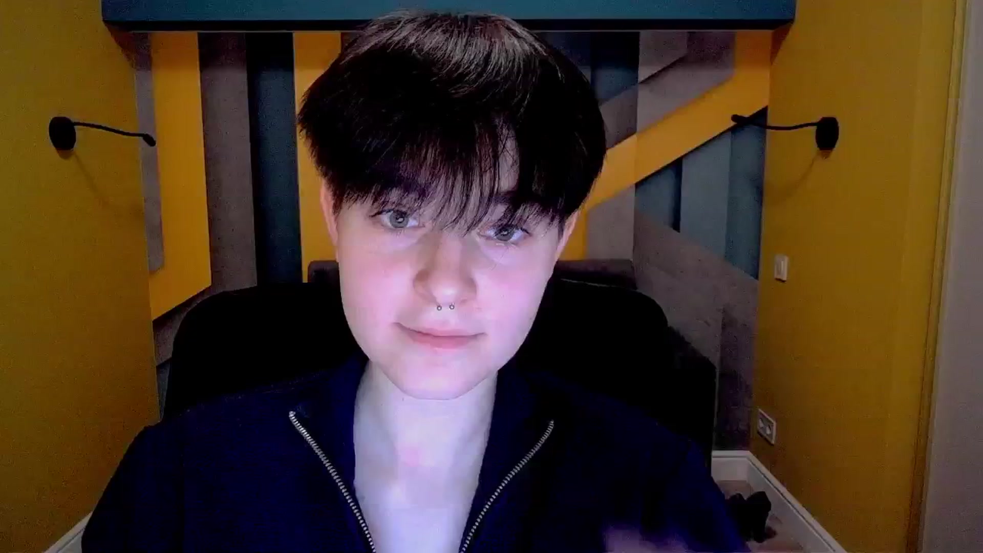 Gallery image thumbnail from EmiliaYours's myfreecams stream on, 03/16/2025, 13:29 image 14 of 20