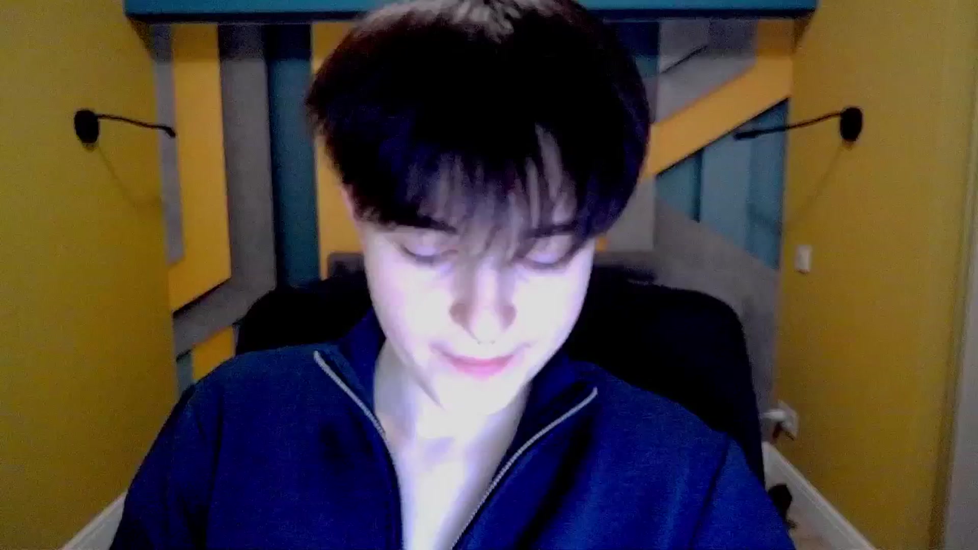 Gallery image thumbnail from EmiliaYours's myfreecams stream on, 03/16/2025, 17:43 image 14 of 20