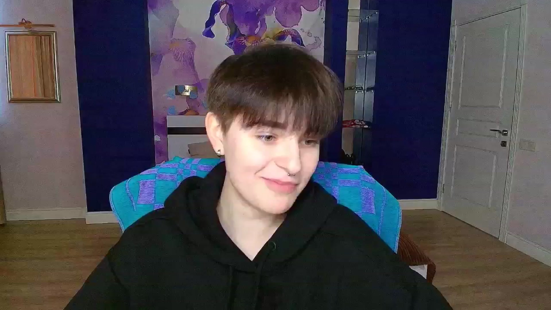 Gallery image thumbnail from EmiliaYours's myfreecams stream on, 03/17/2025, 13:50 image 13 of 20