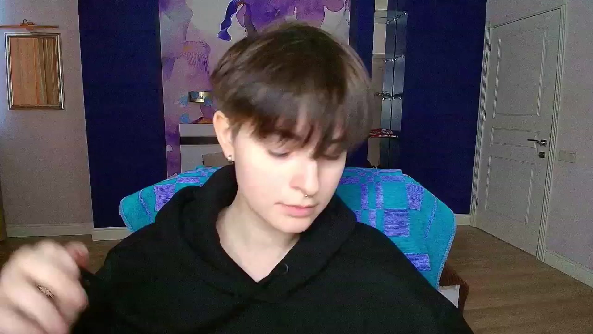 Gallery image thumbnail from EmiliaYours's myfreecams stream on, 03/17/2025, 13:50 image 4 of 20