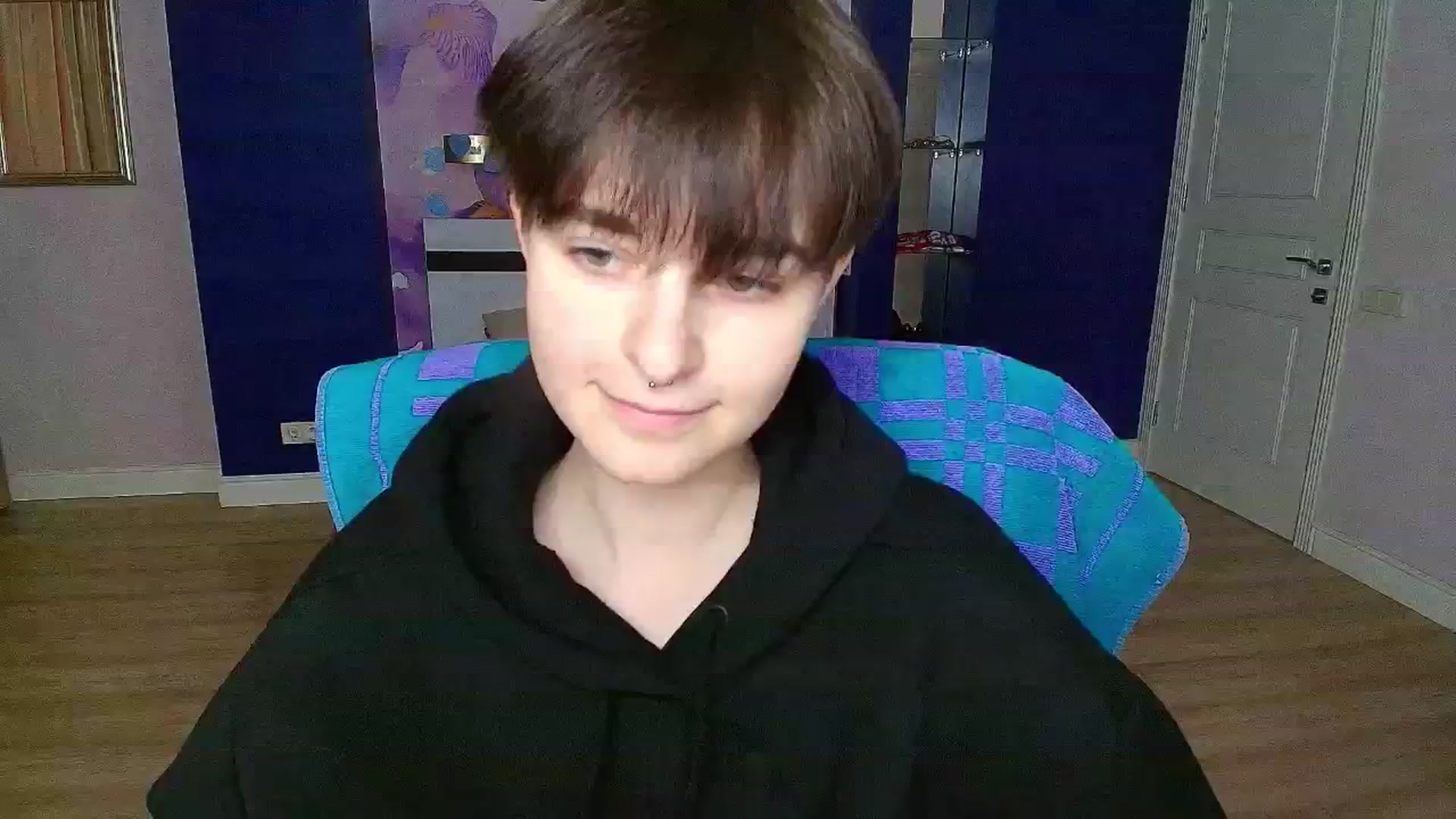 Gallery image thumbnail from EmiliaYours's myfreecams stream on, 03/17/2025, 14:59 image 5 of 20