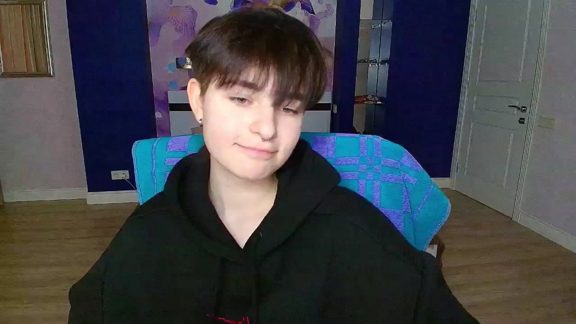 Gallery image thumbnail from EmiliaYours's myfreecams stream on, 03/17/2025, 14:59 image 8 of 20