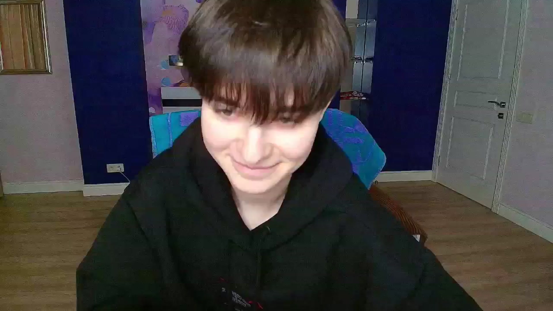 Gallery image thumbnail from EmiliaYours's myfreecams stream on, 03/17/2025, 14:59 image 9 of 20