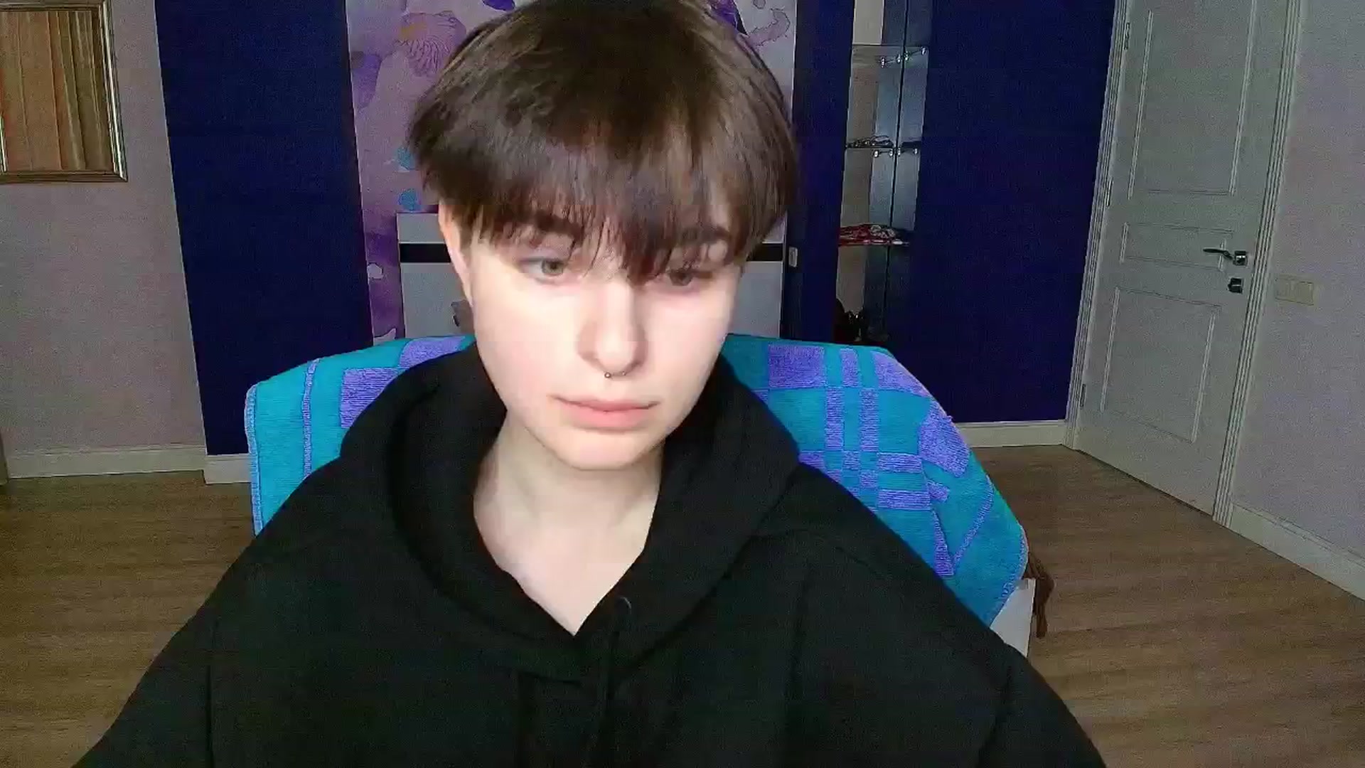 Gallery image thumbnail from EmiliaYours's myfreecams stream on, 03/17/2025, 14:59 image 16 of 20
