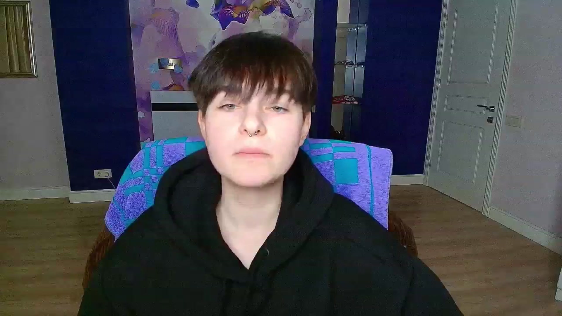 Gallery image thumbnail from EmiliaYours's myfreecams stream on, 03/17/2025, 16:23 image 12 of 20