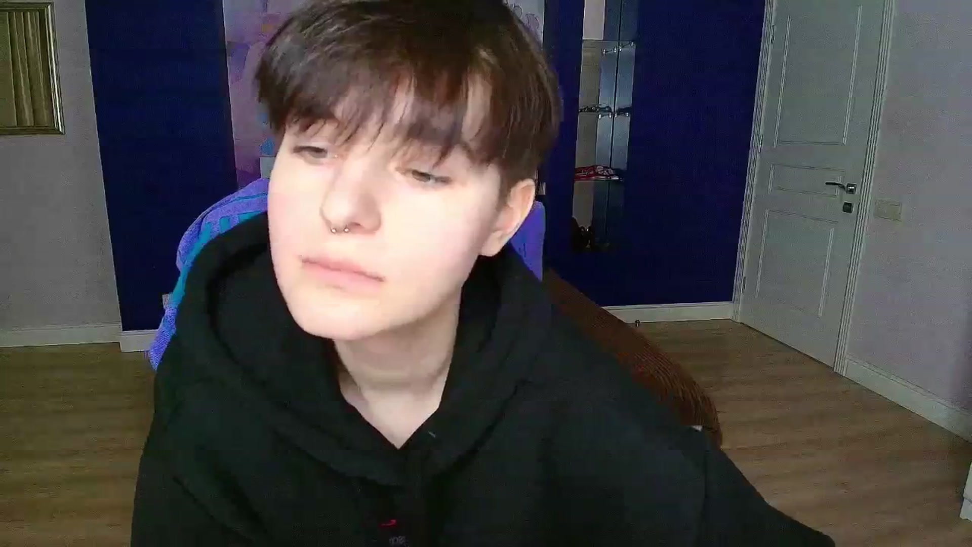 Gallery image thumbnail from EmiliaYours's myfreecams stream on, 03/17/2025, 16:23 image 19 of 20