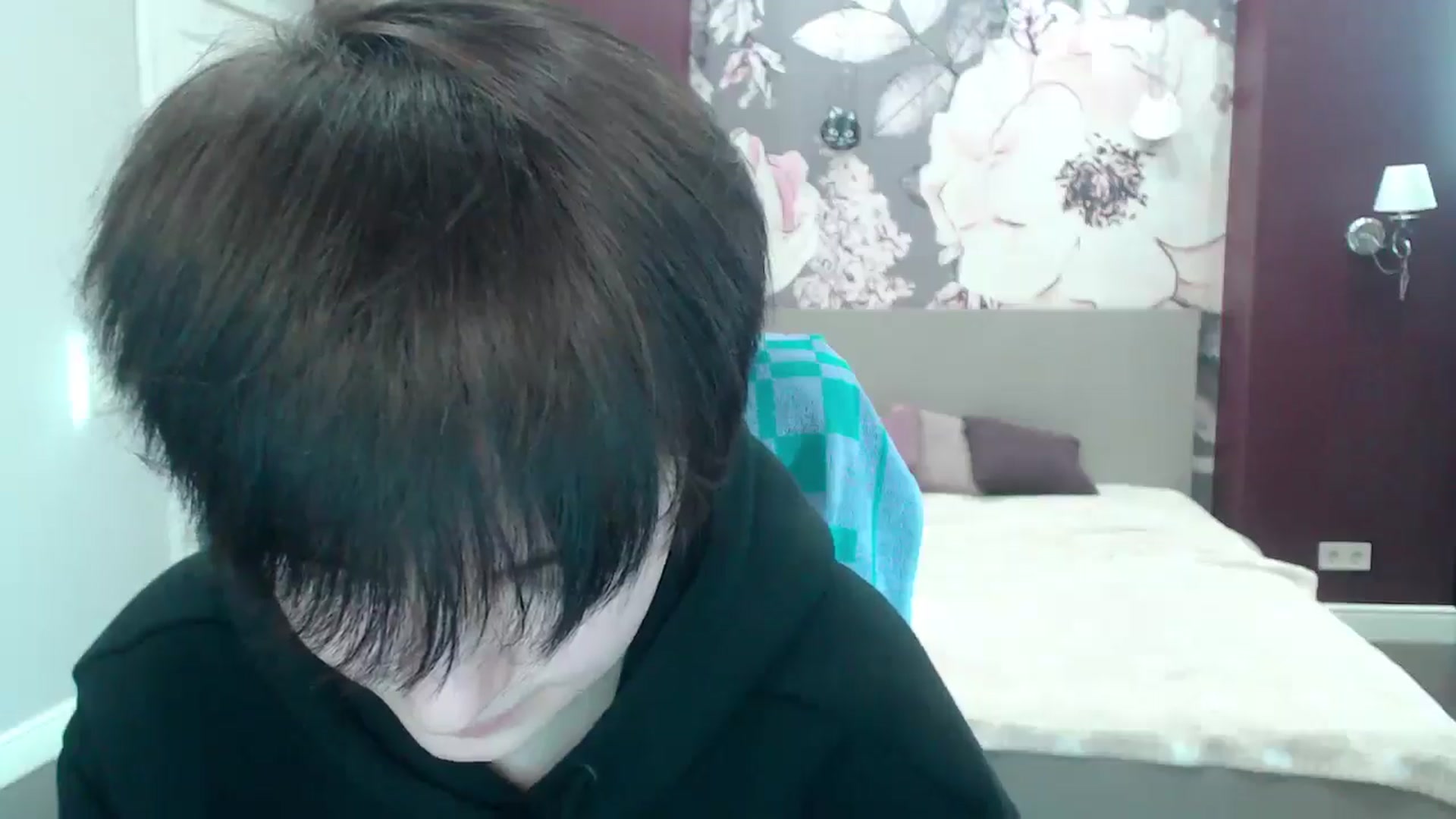 Gallery image thumbnail from EmiliaYours's myfreecams stream on, 03/18/2025, 14:16 image 5 of 20