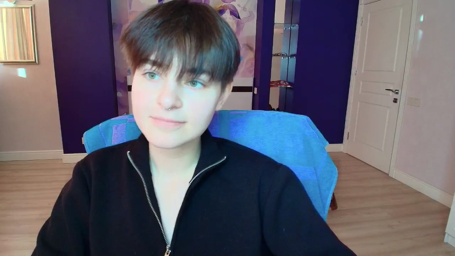 Gallery image thumbnail from EmiliaYours's myfreecams stream on, 03/21/2025, 14:57 image 11 of 20