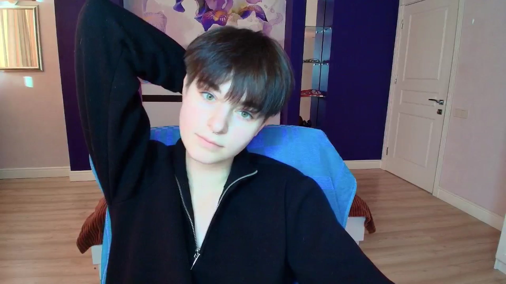 Gallery image thumbnail from EmiliaYours's myfreecams stream on, 03/21/2025, 14:57 image 7 of 20