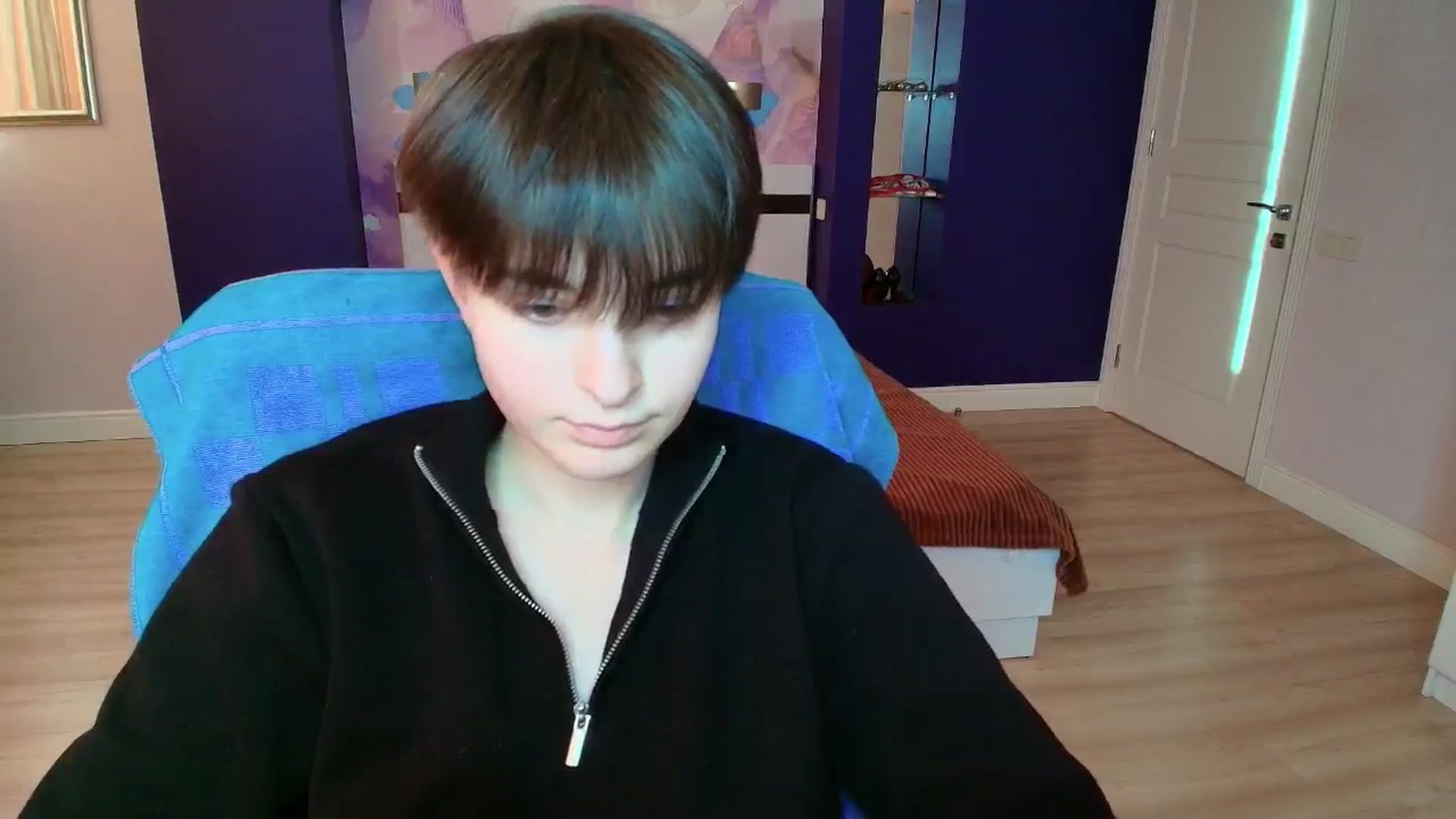 Gallery image thumbnail from EmiliaYours's myfreecams stream on, 03/21/2025, 15:14 image 14 of 20