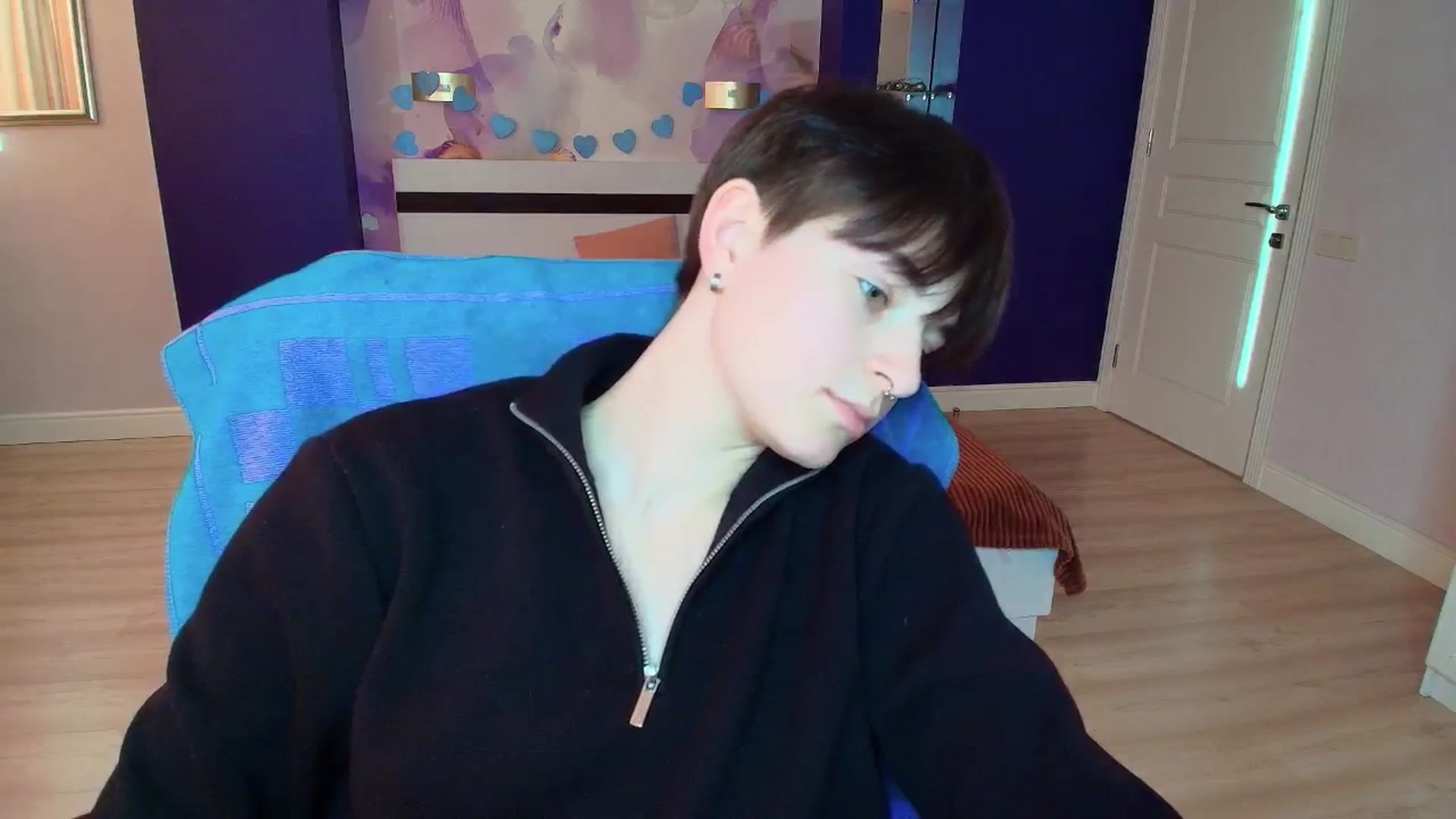 Gallery image thumbnail from EmiliaYours's myfreecams stream on, 03/21/2025, 15:14 image 8 of 20